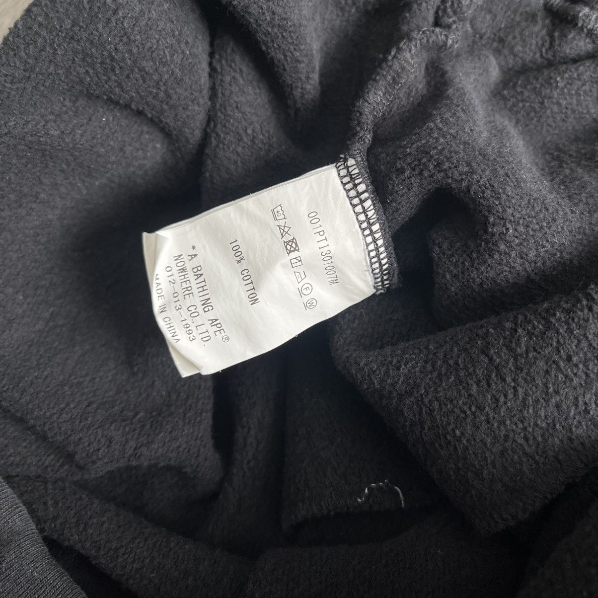 Bape A Bathing Ape Bape Busy Works Shark Sweatpants WGM Black XXL Size US 38 / EU 54 - 7 Thumbnail