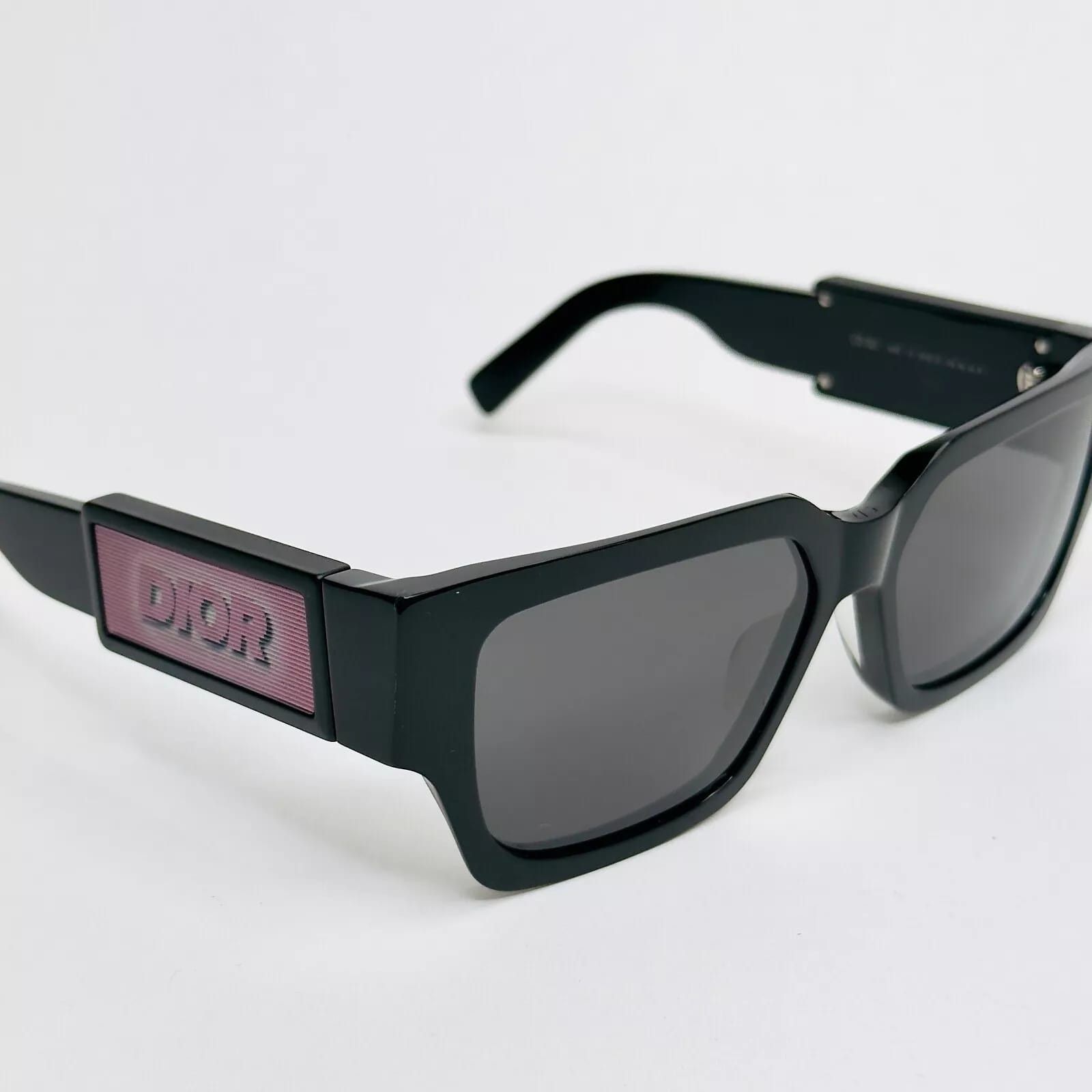 Christian Dior Monsieur CHRISTIAN DIOR HOLOGRAPHIC CD Logo DM40106U CD SU DIORCD Size ONE SIZE - 8 Thumbnail