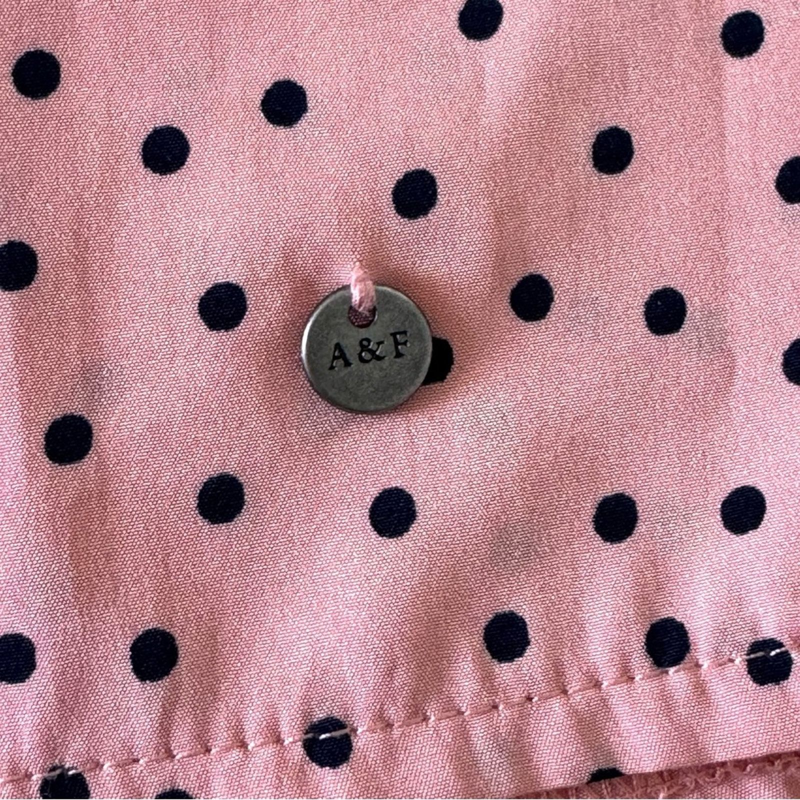 Abercrombie & Fitch New! Abercrombie and Fitch salmon polka dot shirt, Size S Size S / US 4 / IT 40 - 7 Thumbnail