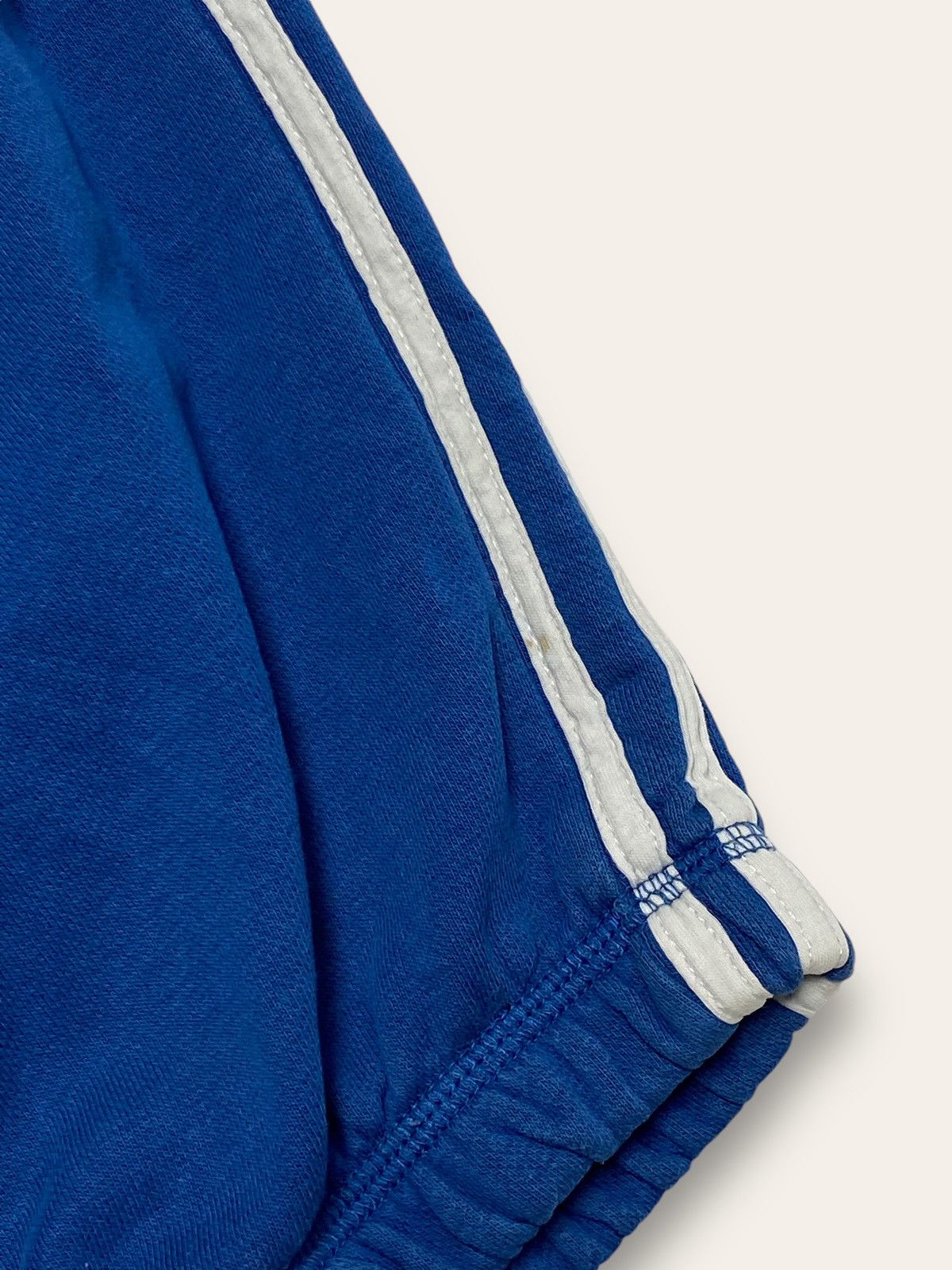 Adidas Vintage ADIDAS Originals Deep Blue Baggy Sweatpants Y2K Size US 34 / EU 50 - 14 Thumbnail