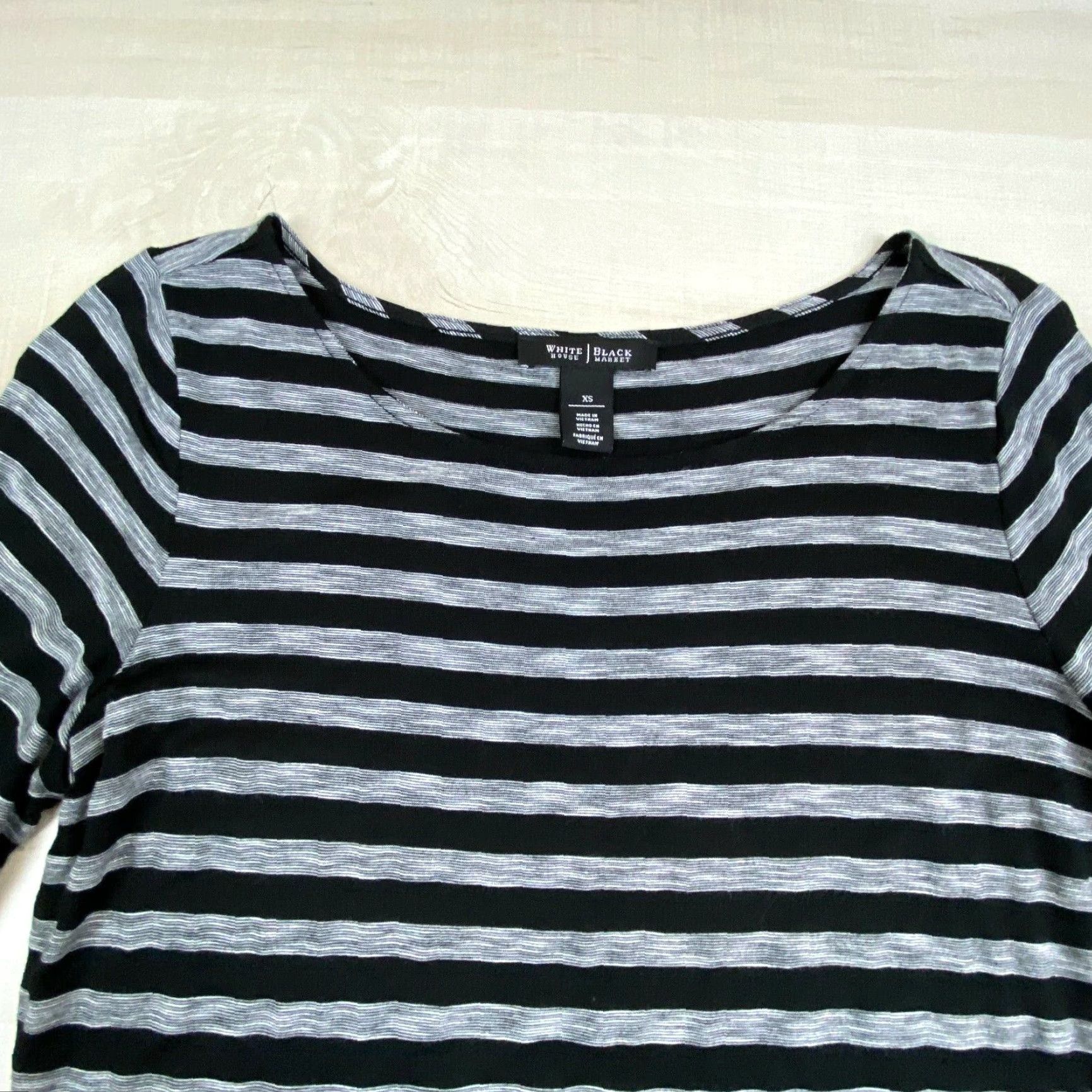 White House Black Market White House Black Market Womens Striped Lace Top XS Black Gray Long Sleeves Size XS / US 0-2 / IT 36-38 - 3 Thumbnail