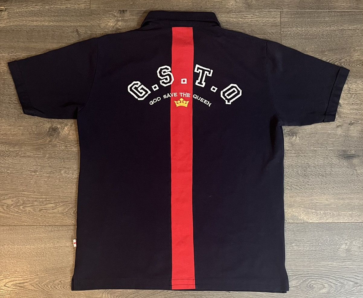 Umbro × Vintage SummerSale! Rare Vintage Umbro God Save The Queen Polo Shirt Size US L / EU 52-54 / 3 - 1 Thumbnail