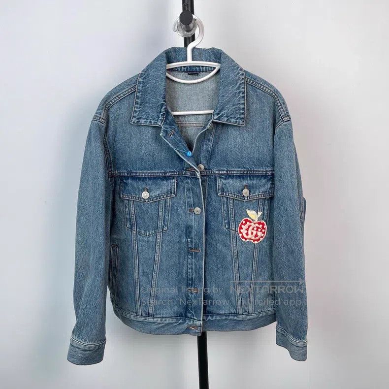 Gucci Valentine's Day limited apple embroidered denim jack