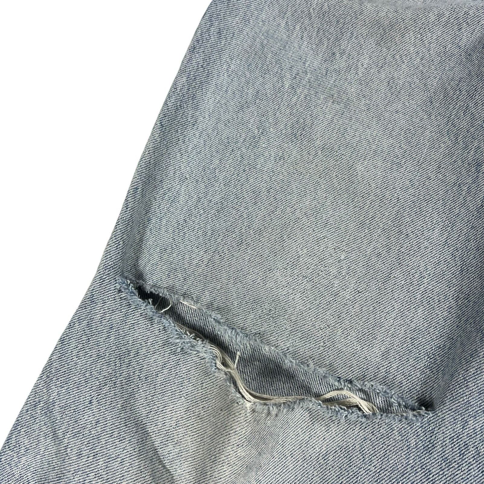 Levi's × Vintage Vintage Levi’s Silver Tabs distressed light wash tapered Size US 33 - 8 Thumbnail