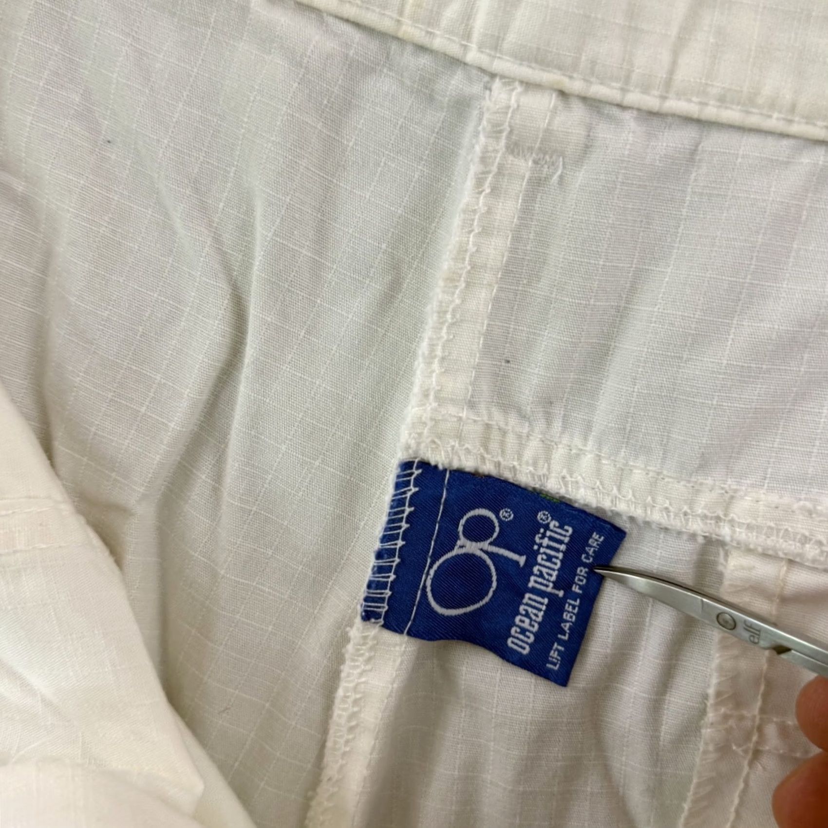 Ocean Pacific VINTAGE Ocean Pacific Shorts Mens 34 White Beach 80s Khaki Surf Skate Outdoor 9" Pants Chino Pockets 5-Pocket Design Cotton White 80s Mens Size US 34 / EU 50 - 6 Thumbnail