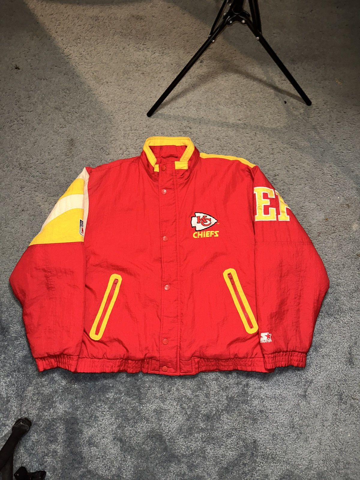 image of Vintage 90's Starter Kansas City Chiefs Nfl Jacket in Red, Men's (Size Large)