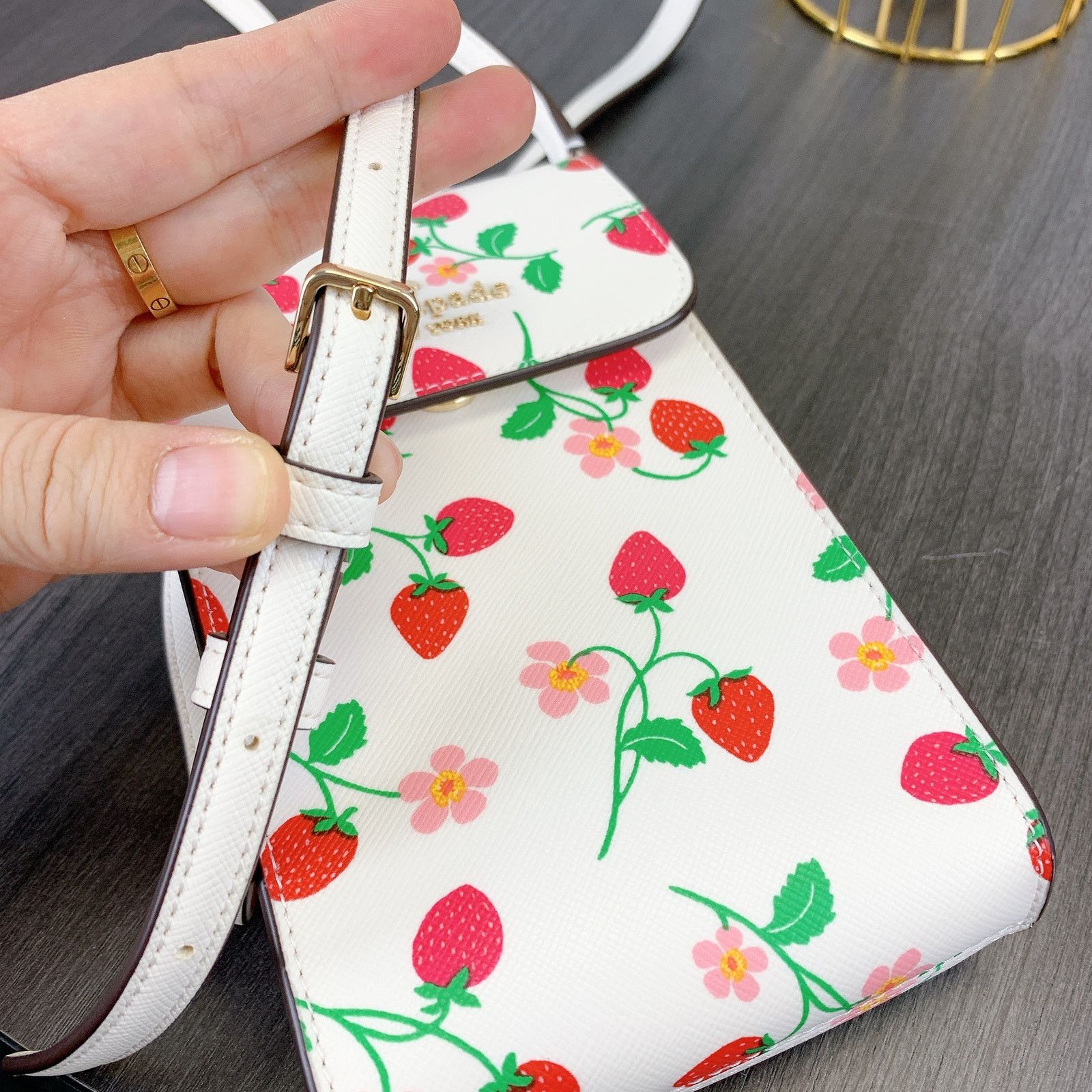 Kate Spade kate spade KG701 Strawberry Vine South Phone Crossbody Size ONE SIZE - 7 Thumbnail