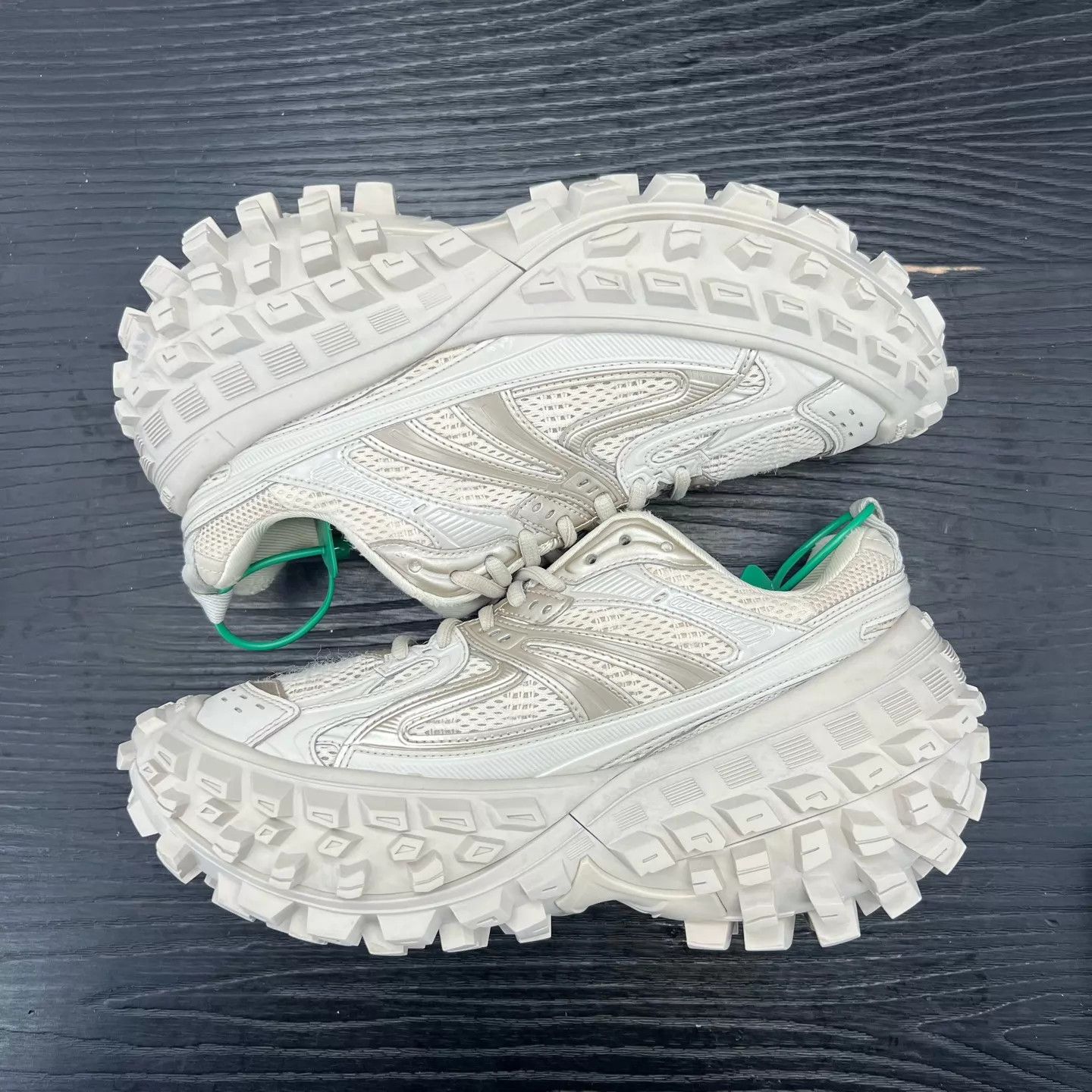 Balenciaga Balenciaga Tire Tan 38 Women's Like New Original Box Size US 7.5 / IT 37.5 - 3 Thumbnail