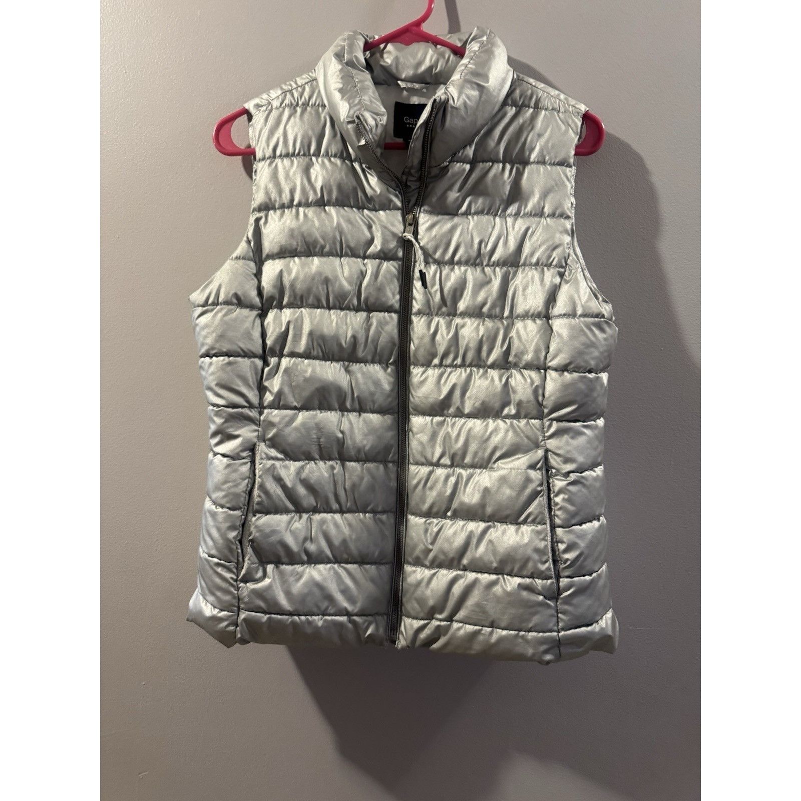 Gap GAP Silver Metallic "Big Puff" Puffer Vest Size Small Size S / US 4 / IT 40 - 1 Thumbnail
