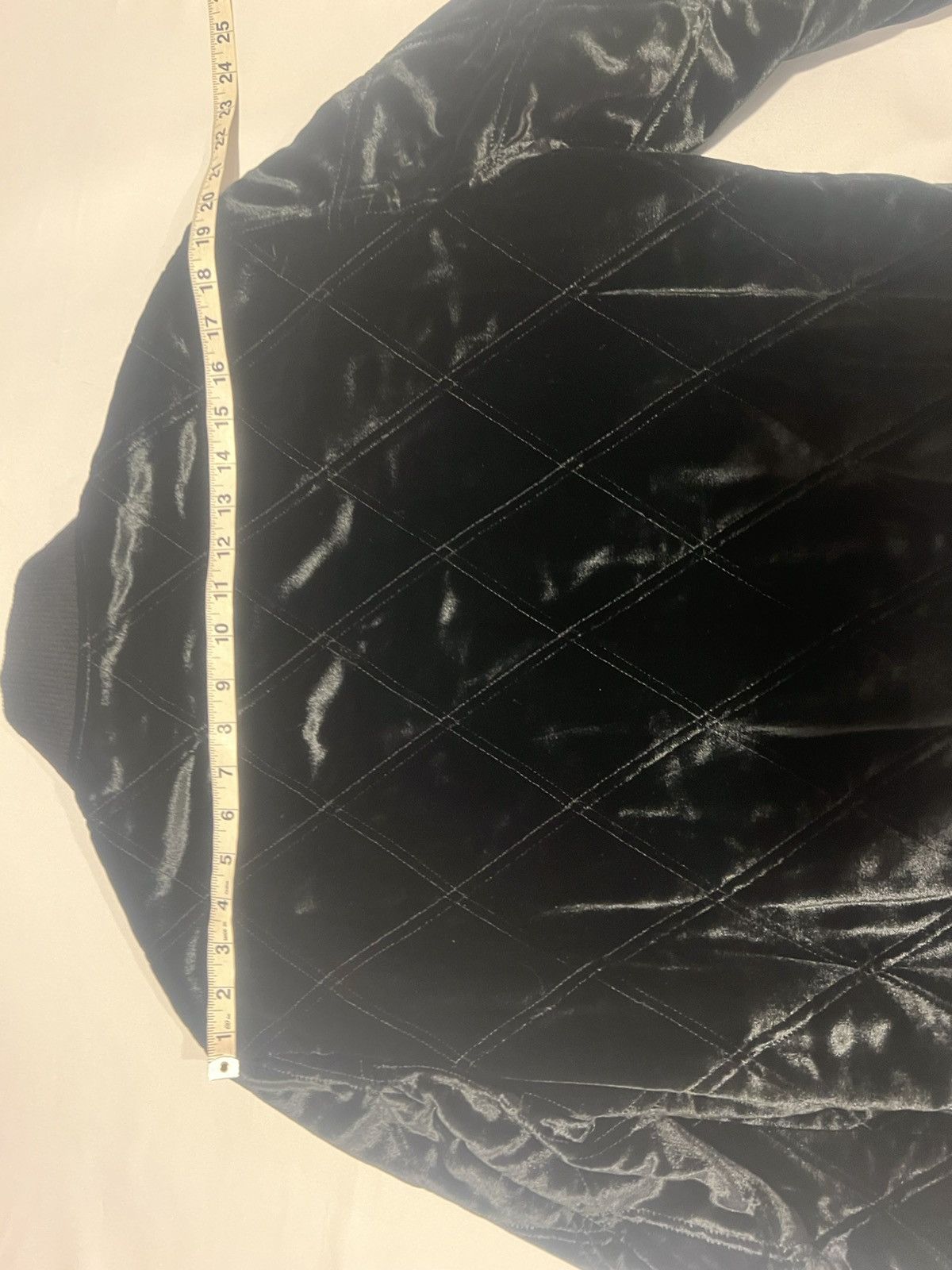 Saint Laurent Paris Saint Laurent quilted velvet jacket. 52/L. $5390 Size US L / EU 52-54 / 3 - 7 Thumbnail