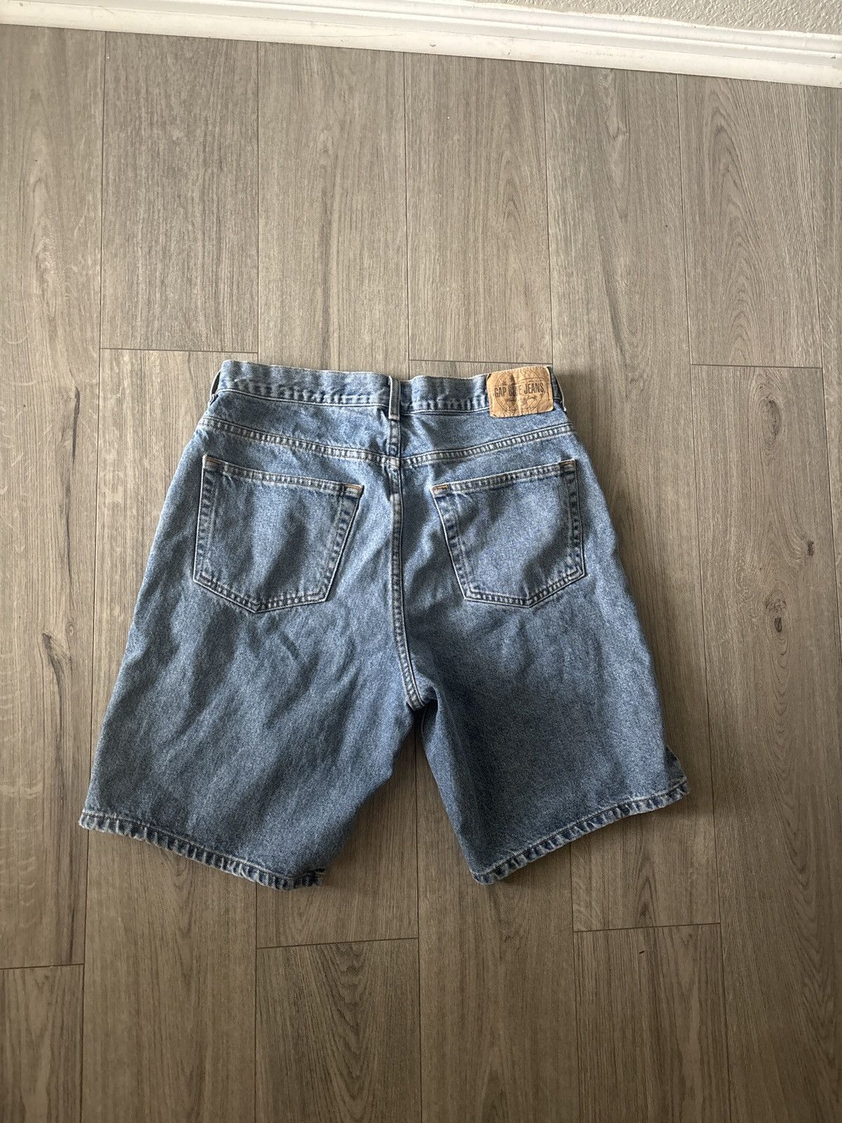 Gap Easy fit Gap jean shorts Size 30" / US 8 / IT 44 - 2 Thumbnail