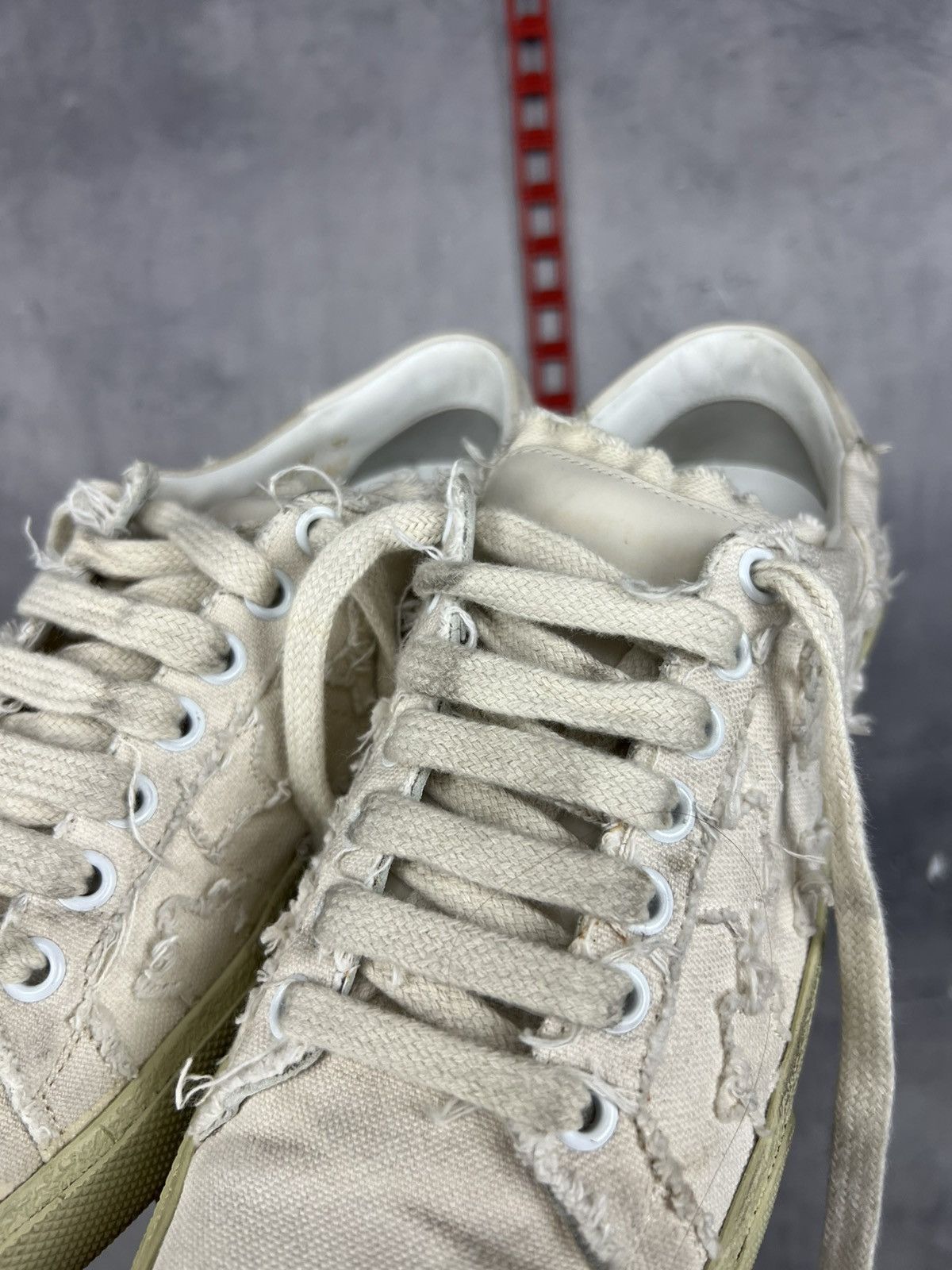 Saint Laurent Paris Saint Laurent Canvas Distressed Accents Sneakers Sz 37/24cm Size US 7 / IT 37 - 18 Thumbnail