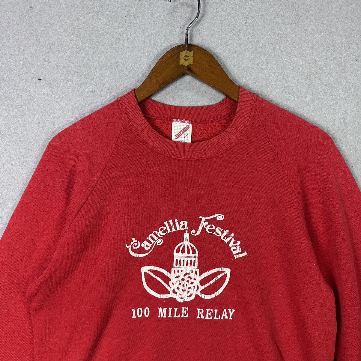 Vintage Vintage Jerzees Camellia Festival Sweatshirt Size US L / EU 52-54 / 3 - 2 Thumbnail