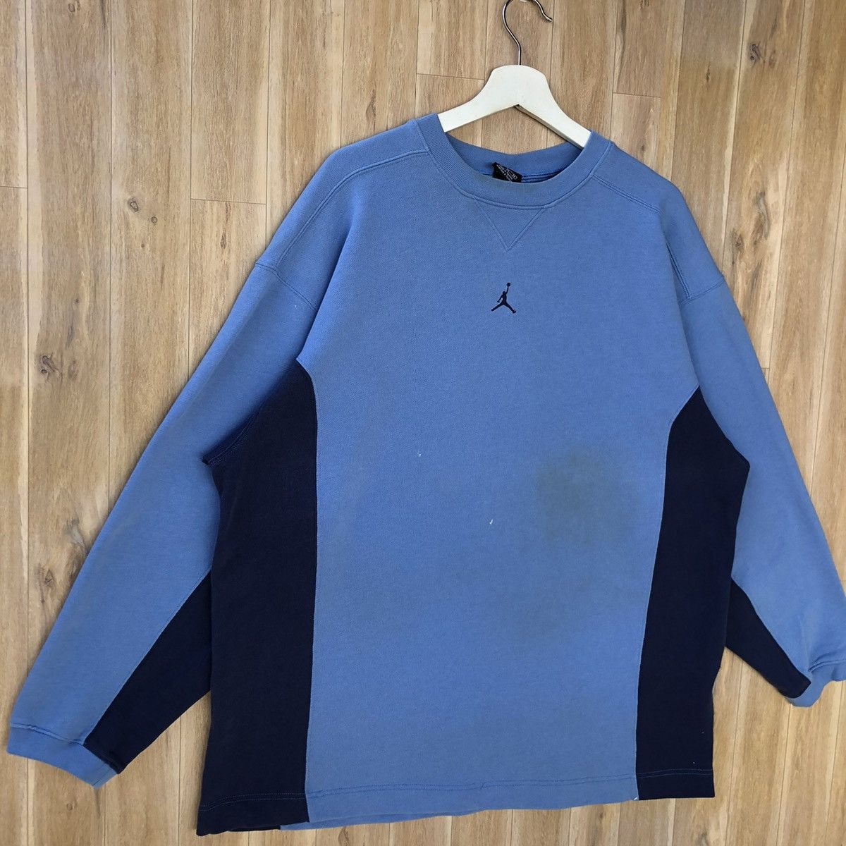 Jordan Brand Vintage Jordan Brand Center Logo Pullover Sweatshirt Size US XL / EU 56 / 4 - 2 Thumbnail