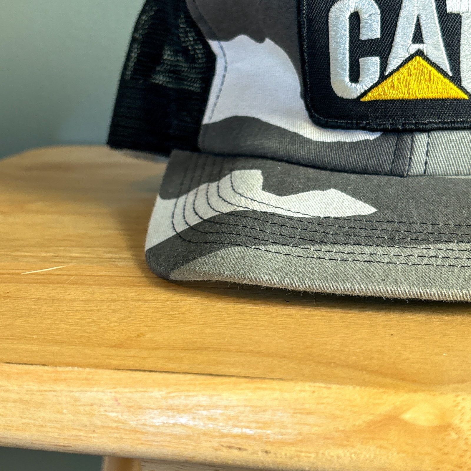 Other Vintage CAT Caterpillar Camouflage Mesh Trucker Snapback Hat Size ONE SIZE - 11 Thumbnail
