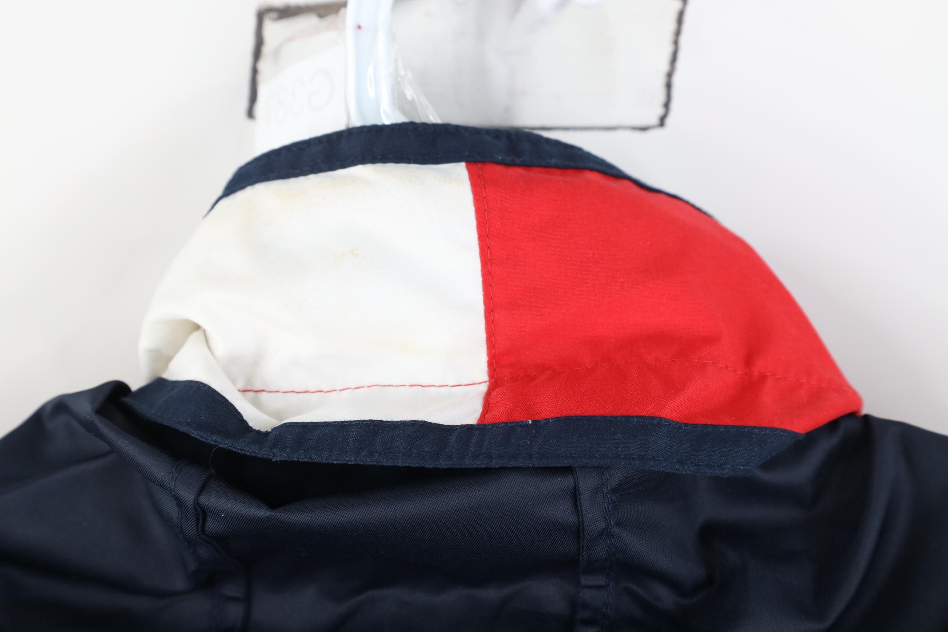 Tommy Hilfiger Vintage 90s Y2K Tommy Hilfiger Spell Out Hooded Jacket Size US S / EU 44-46 / 1 - 20 Thumbnail
