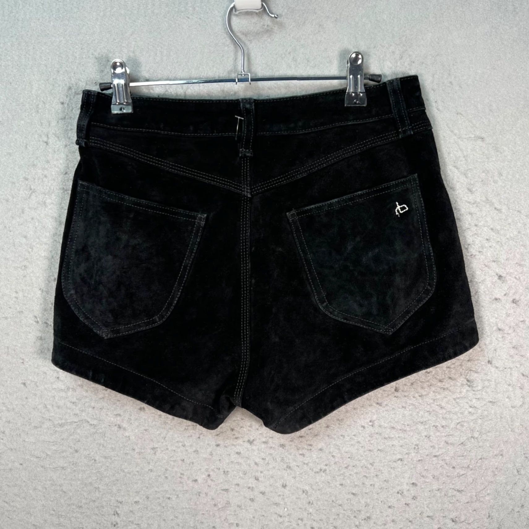 Rag & Bone Rag & Bone Womens Bermuda Shorts 25 Black Suede Leather High Waist Button Fly Denim 5-Pocket Womens Mens? Size 42" / US 20 - 2 Thumbnail