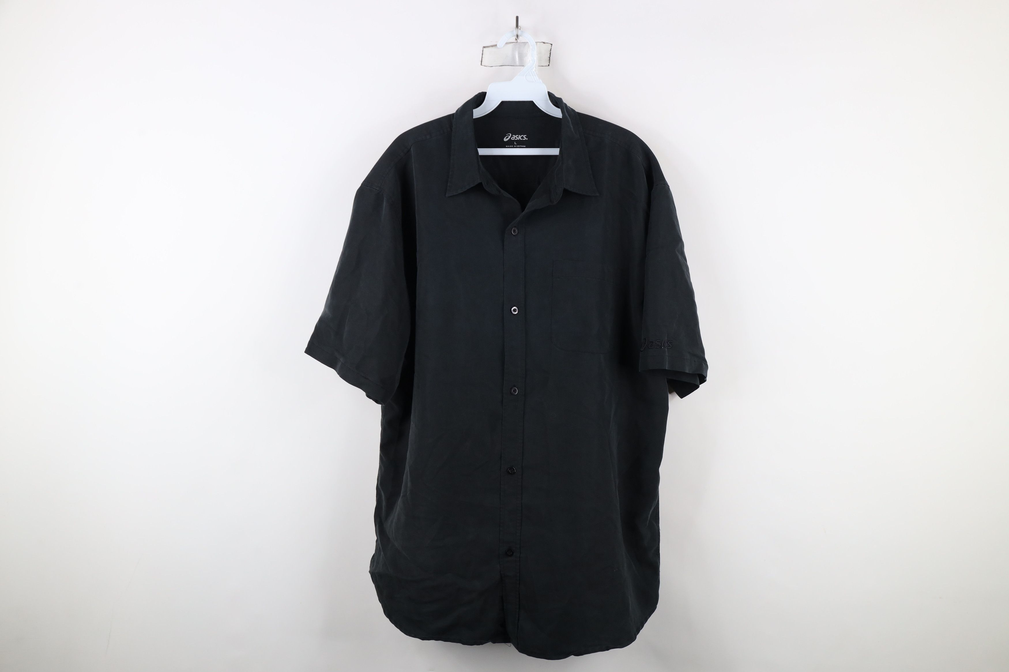 Asics × Vintage Vintage Asics Spell Short Sleeve Collared Button Shirt Black Size US L / EU 52-54 / 3 - 1 Thumbnail
