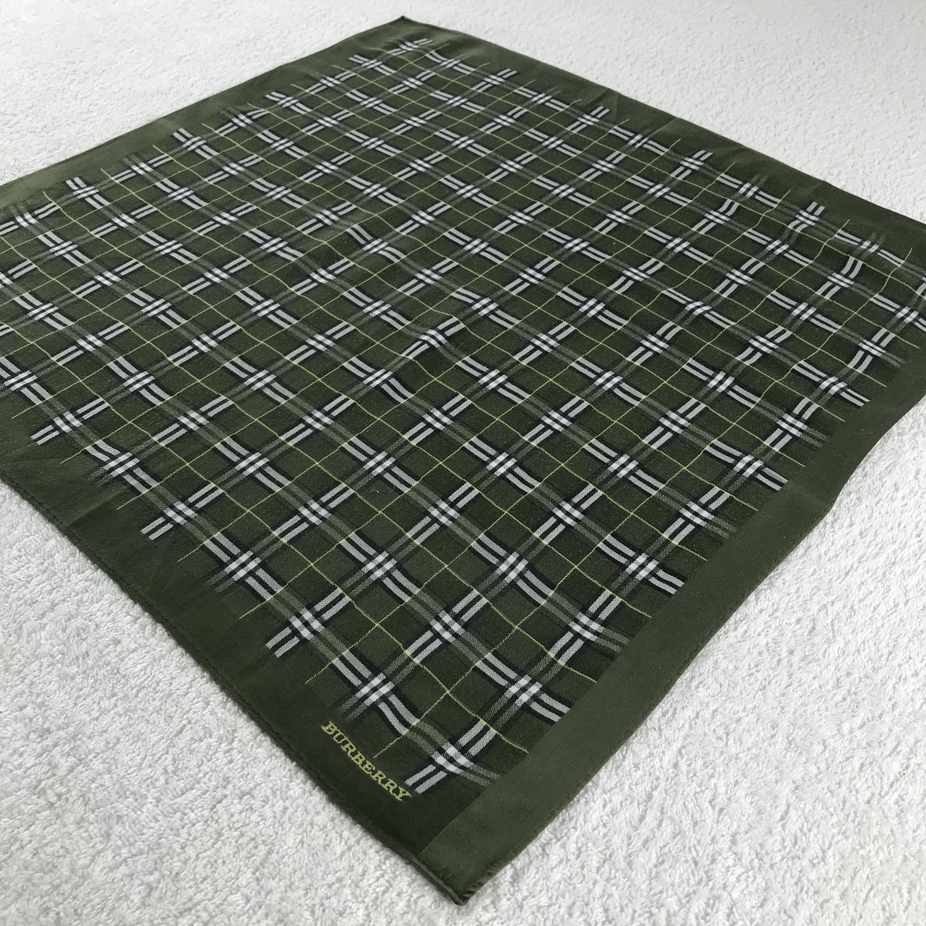 Burberry × Vintage Burberry Bandana / Handkerchief / Neckerchief - S158 Size ONE SIZE - 2 Thumbnail