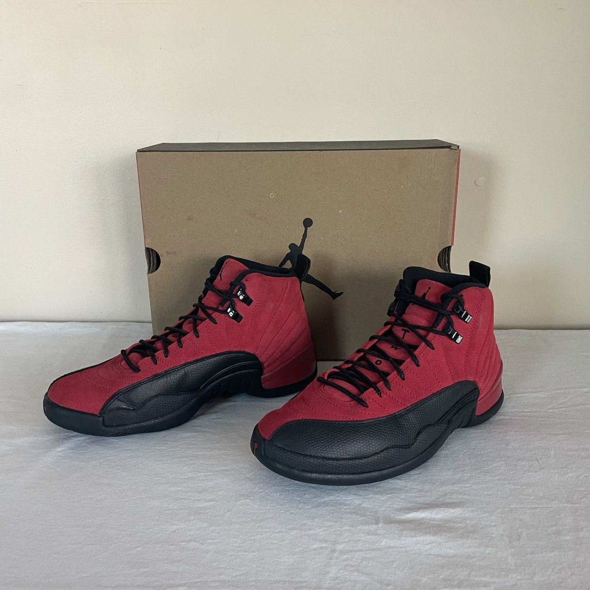 Jordan Brand × Nike Nike Air Jordan 12 Retro Reverse Flu Game Mens US Size 9.5 Size US 9.5 / EU 42-43 - 5 Thumbnail