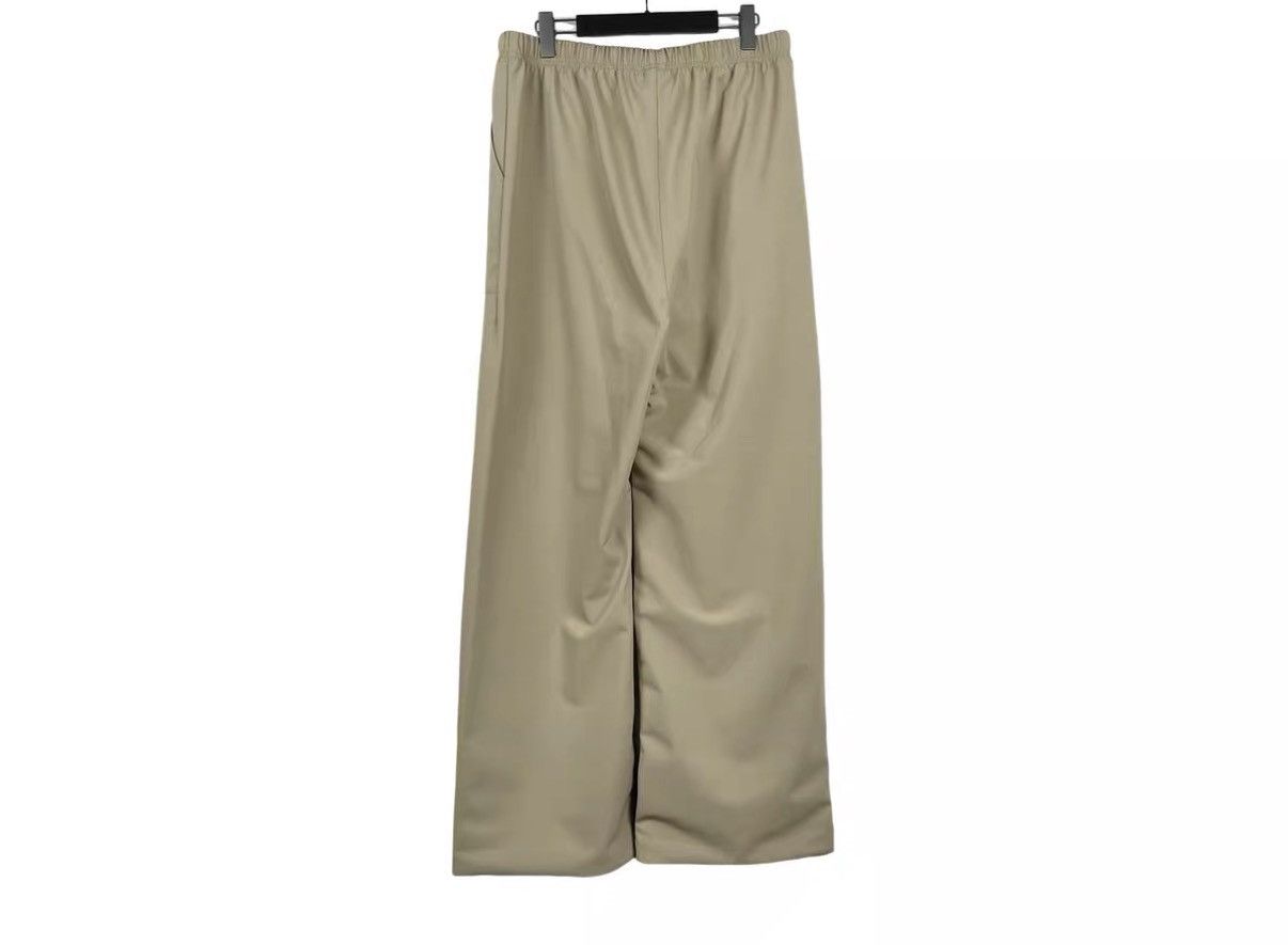 Essentials Essentials FOG FW24 Sand Wide-Leg Pants J31 Size US 32 / EU 48 - 2 Thumbnail