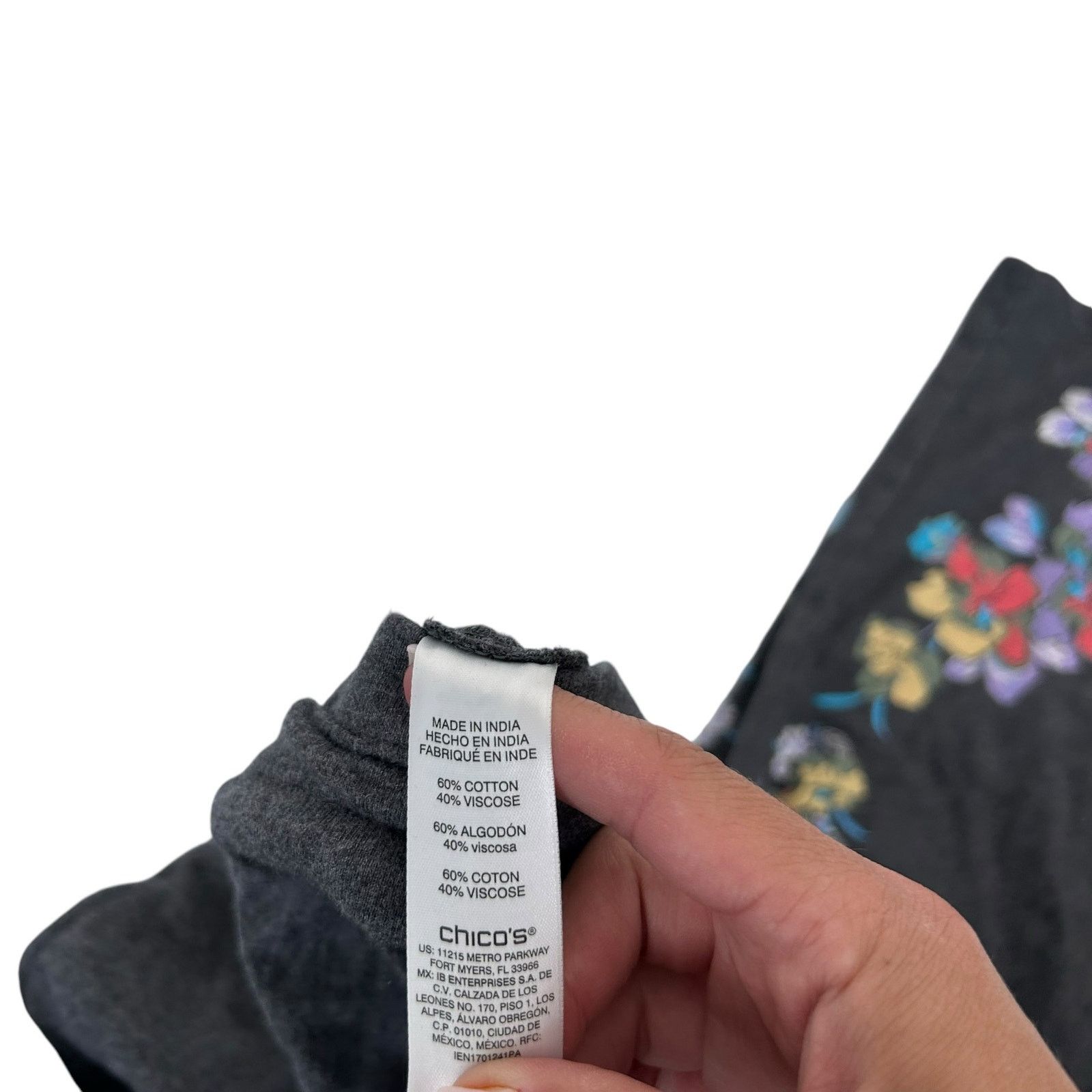 Chicos Weekends by Chicos Gray Floral Sweatpants Sz S Size 27" / US 4 / IT 40 - 3 Thumbnail