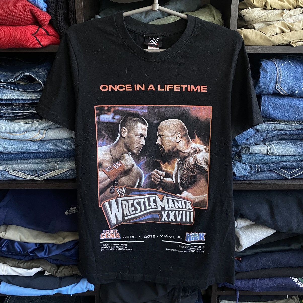 WWE Vintage Wwe Wrestling Mania The Rock VS John Cena tee Size US XS / EU 42 / 0 - 1 Thumbnail