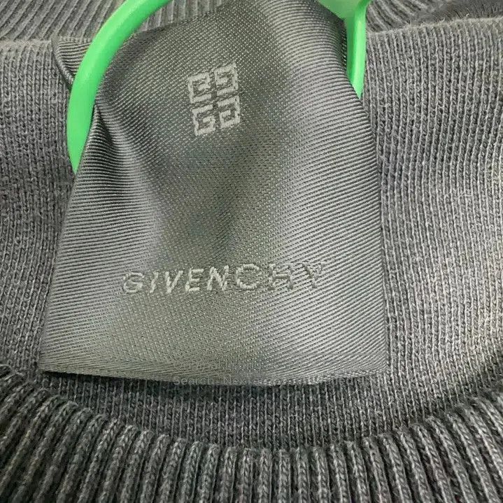 Givenchy GIVENCHY SS23 Tear Effect Logo Print Sweatshirt. Size US S / EU 44-46 / 1 - 4 Thumbnail