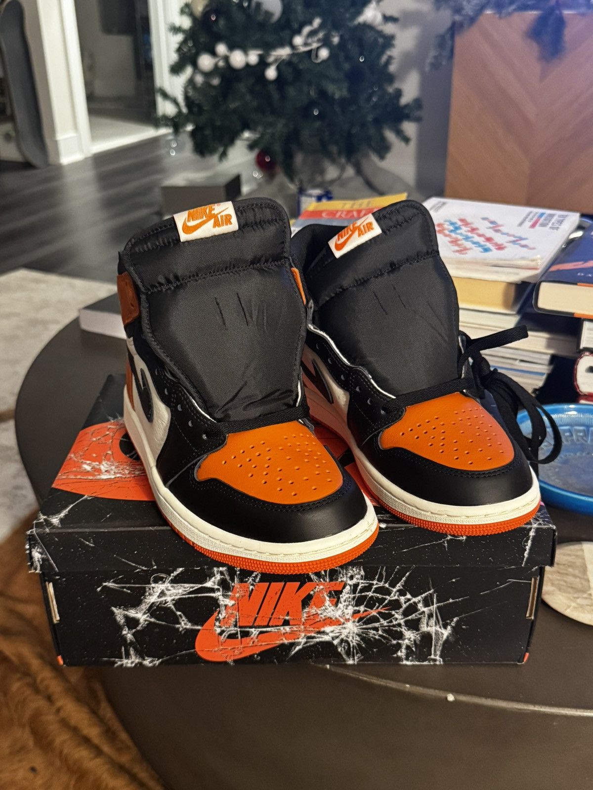 Jordan Brand Air Jordan 1 Retro High OG - Shattered Backboard Size US 7.5 / EU 40-41 - 10 Thumbnail