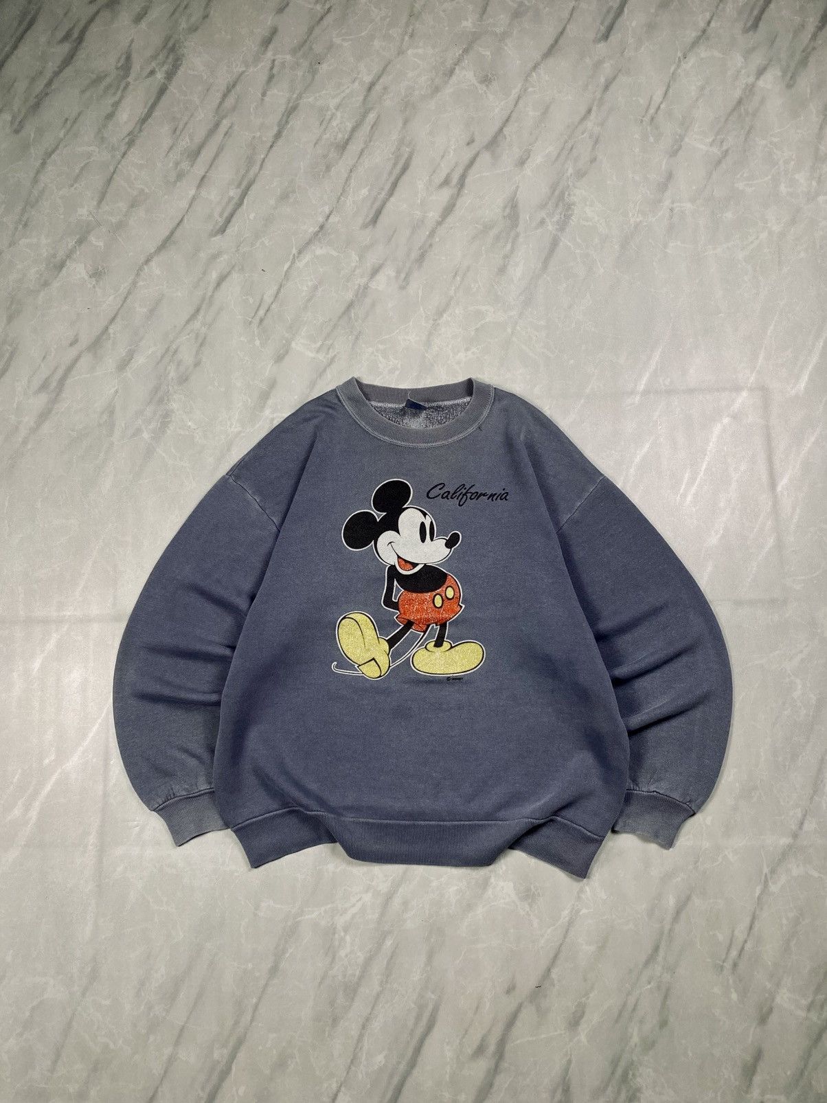 Velva Sheen Vintage 90s Disney Mickey Mouse Washed Boxy Crewneck Size US M / EU 48-50 / 2 - 1 Thumbnail
