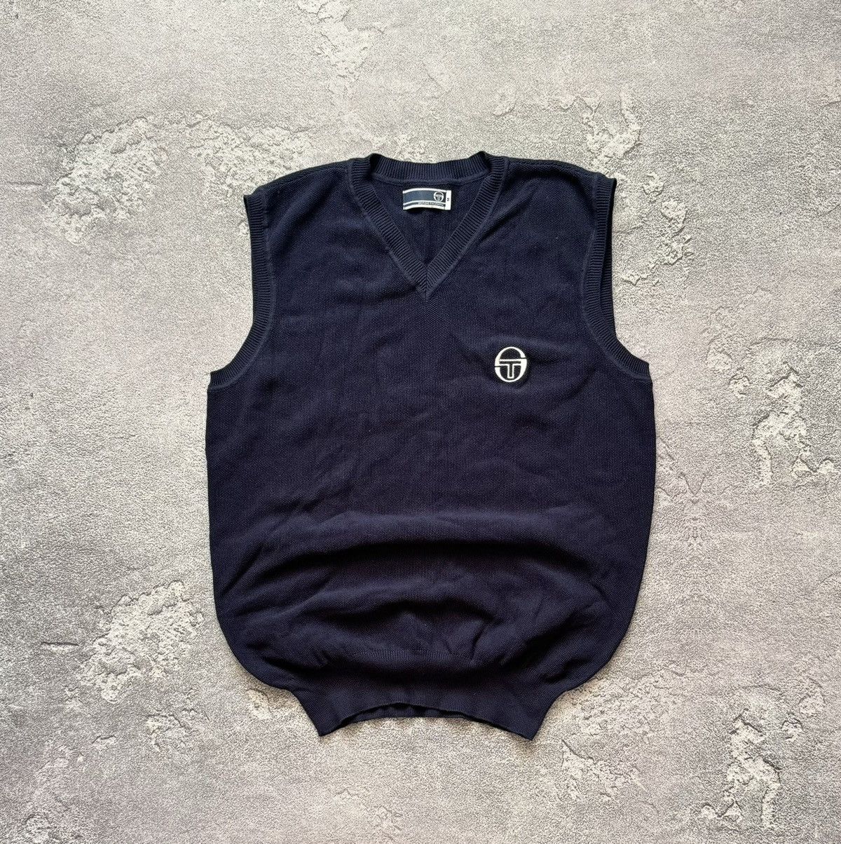Sergio Tacchini × Vintage Sergio Tacchini M vintage v-neck knitwear vest sweater 00s Size US M / EU 48-50 / 2 - 5 Thumbnail