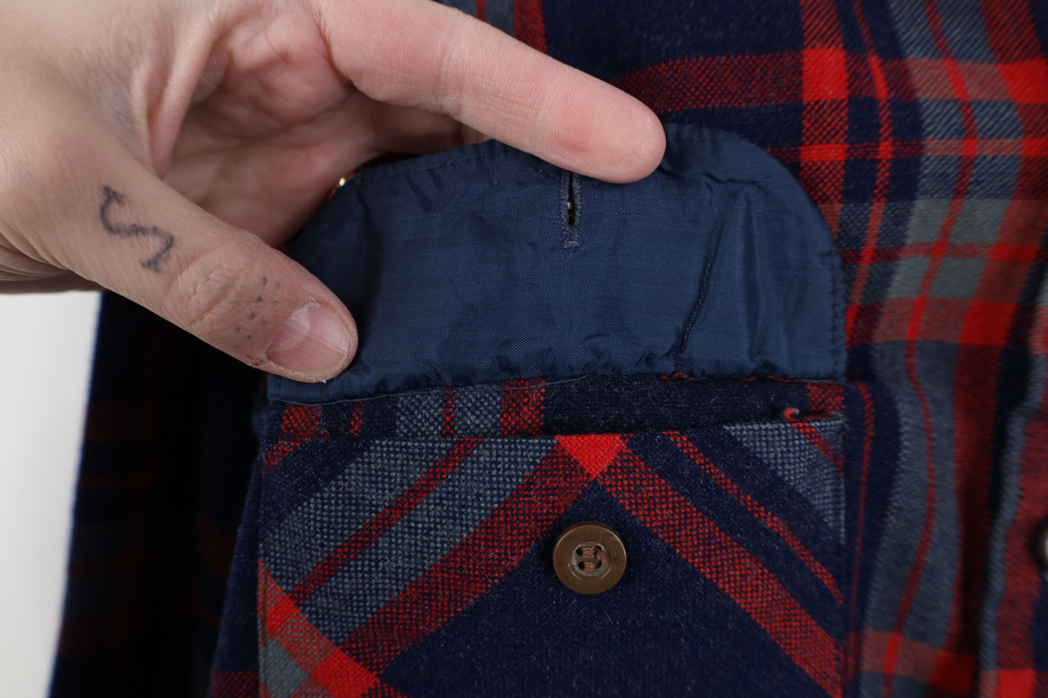 Vintage Vintage 70s Streetwear Wool Blend Knit Button Shirt Plaid Size US M / EU 48-50 / 2 - 8 Thumbnail