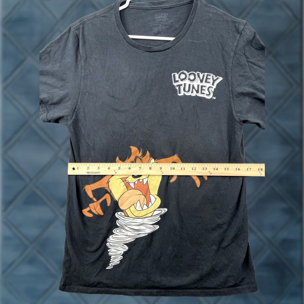 Vintage Looney Tunes Shirt Men Graphic Taz Bugs Bunny Size M Black Cotton Crew Neck Short Sleeve Cartoon 2020-2029 Sportsman Regular Size US M / EU 48-50 / 2 - 1 Thumbnail