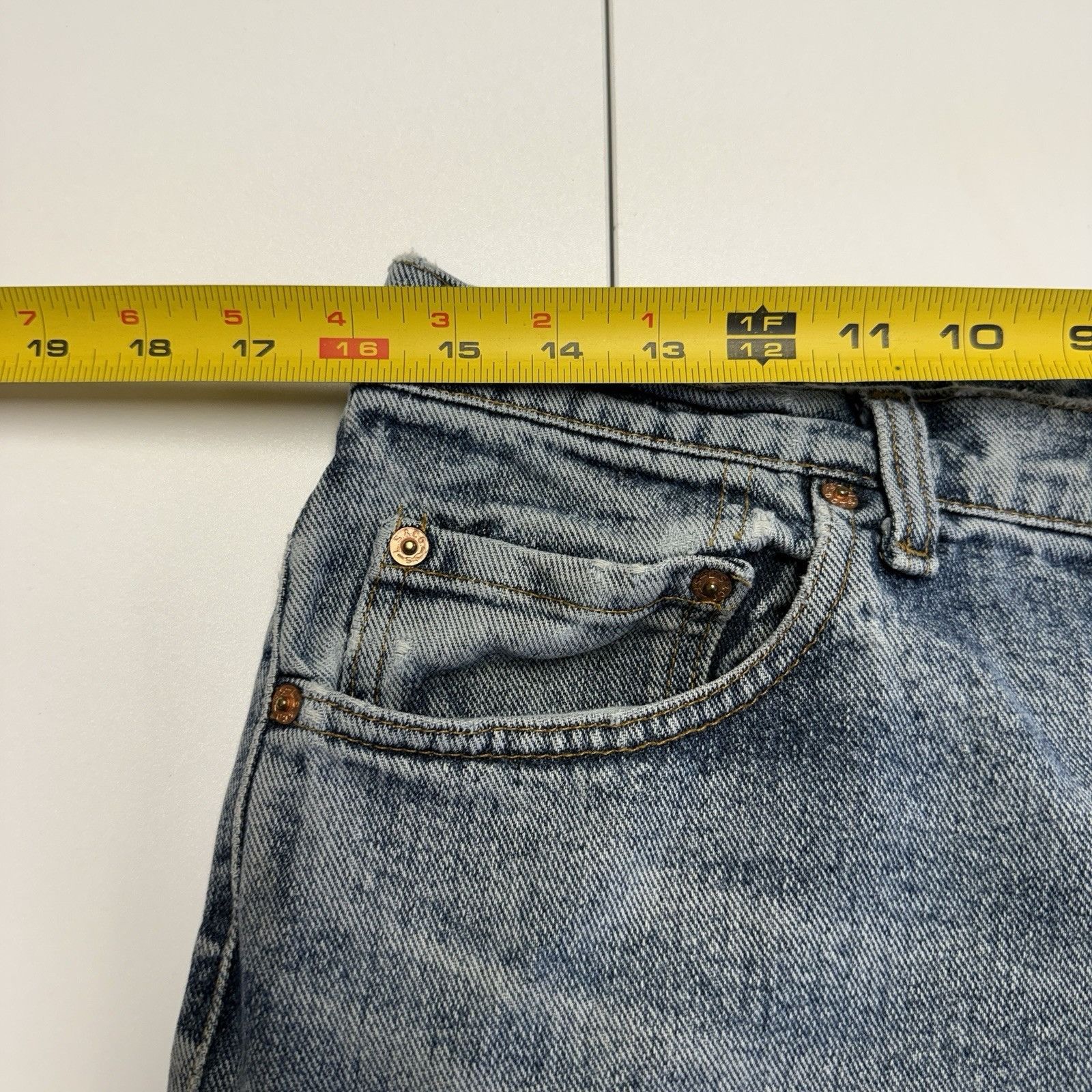Levi's Vintage Levi's Jeans Mens 34x32 (32x30.5) Made in USA Size US 34 / EU 50 - 12 Thumbnail