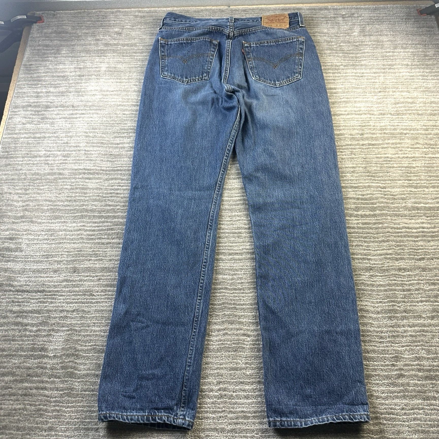 Levi's VINTAGE Levi's 501 Jeans Mens 32x32 Blue Denim Straight 1998 USA Made Size US 32 / EU 48 - 2 Thumbnail