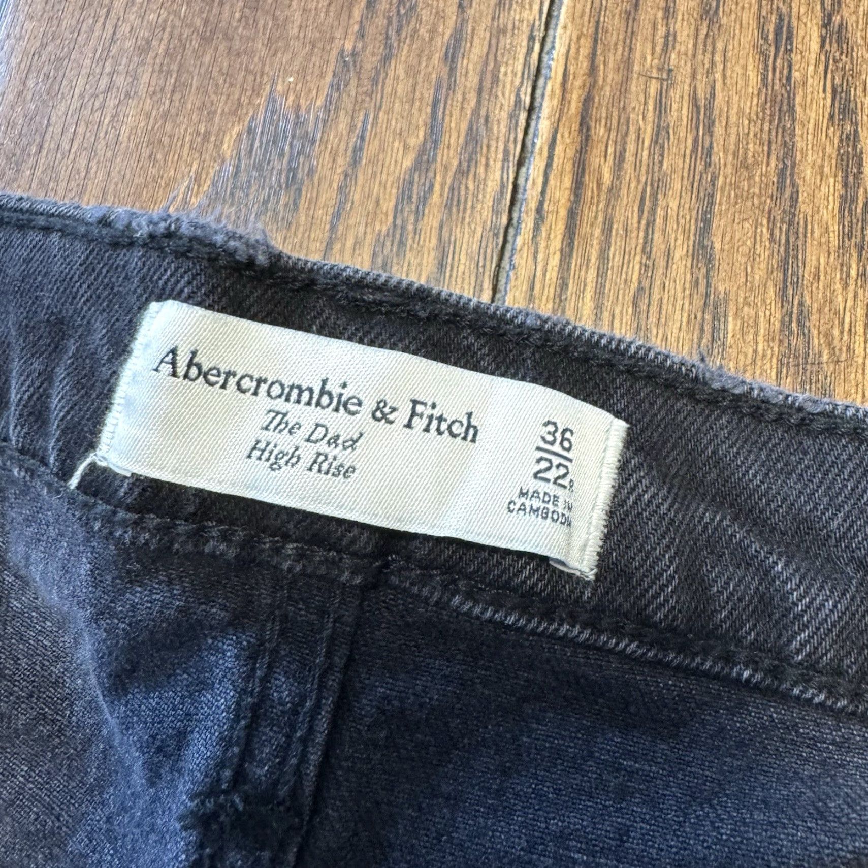 Abercrombie & Fitch Abercrombie The Dad High Rise Jeans 36 Black Straight 46x30 New Distress Womens Size 32" / US 10 / IT 46 - 7 Thumbnail
