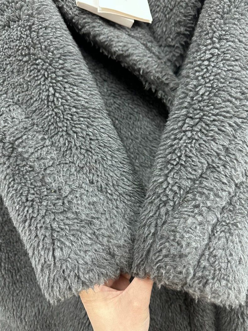 Max Mara Max Mara Teddy Limited Collection Size XS / US 0-2 / IT 36-38 - 7 Thumbnail