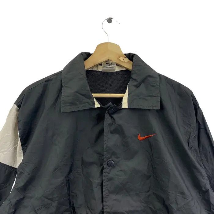 Nike Vtg 90’ NIKE SWOOSH LOGO Grey Tag Windbreaker Jacket Size US L / EU 52-54 / 3 - 3 Thumbnail