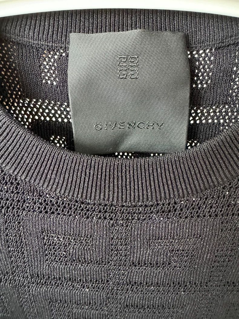 Givenchy Givenchy Black Full Logo Women's Short Size XS / US 0-2 / IT 36-38 - 3 Thumbnail