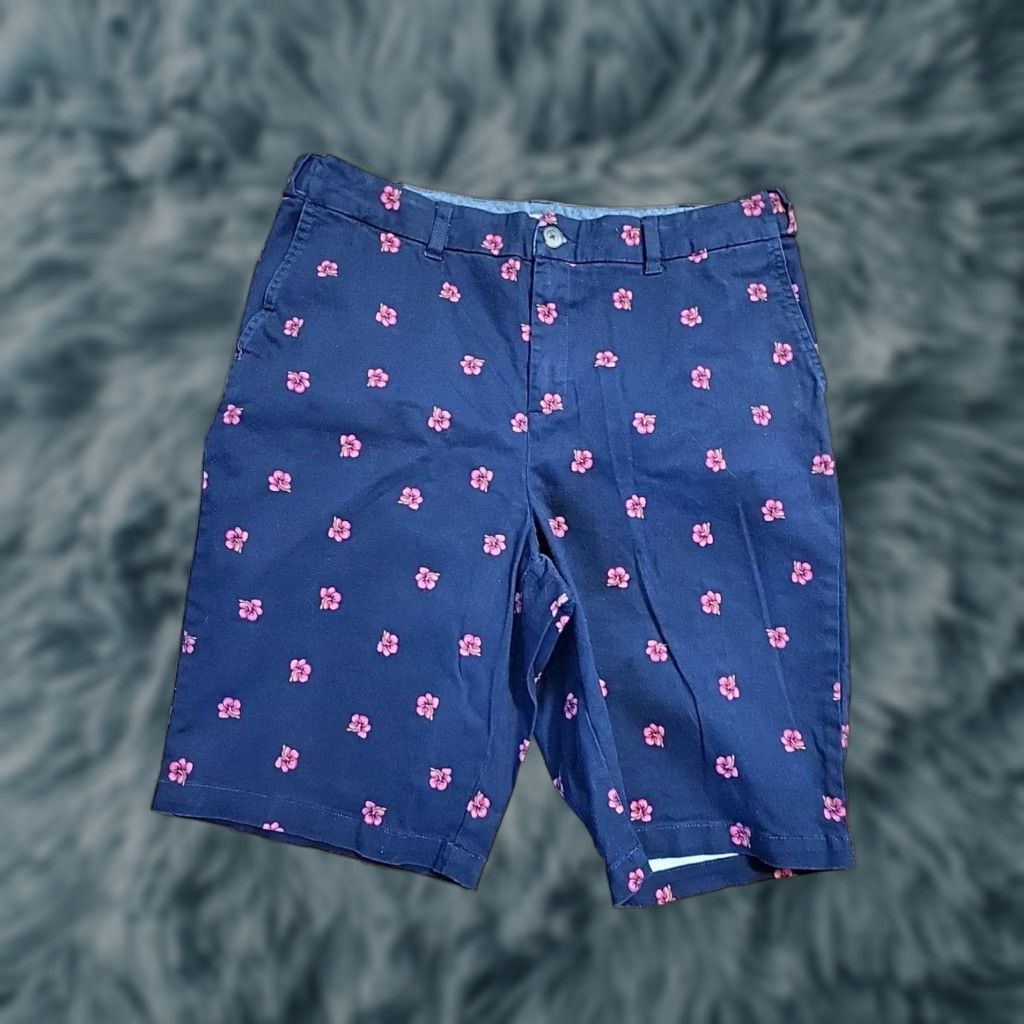 Vintage Cherry Blossom All Over Print Shorts 16W Women Within blue w/ pink blossoms Womens 34x12x24 New Woman Within Size 38" / US 16 / IT 52 - 1 Thumbnail