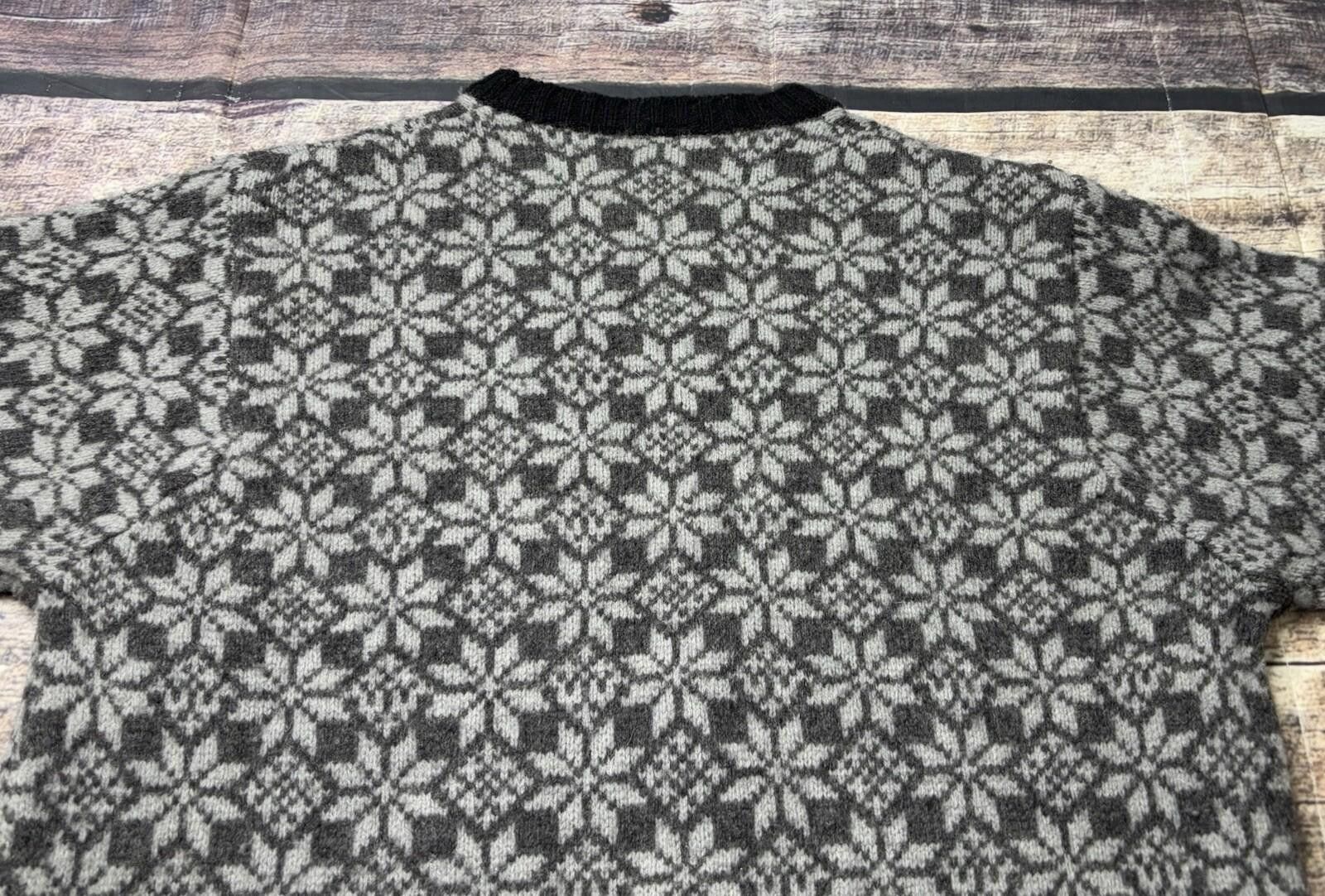 Gap VTG Gap Sweater Women's XS Lambswool Geometric Gray 2001 Size XS / US 0-2 / IT 36-38 - 6 Thumbnail