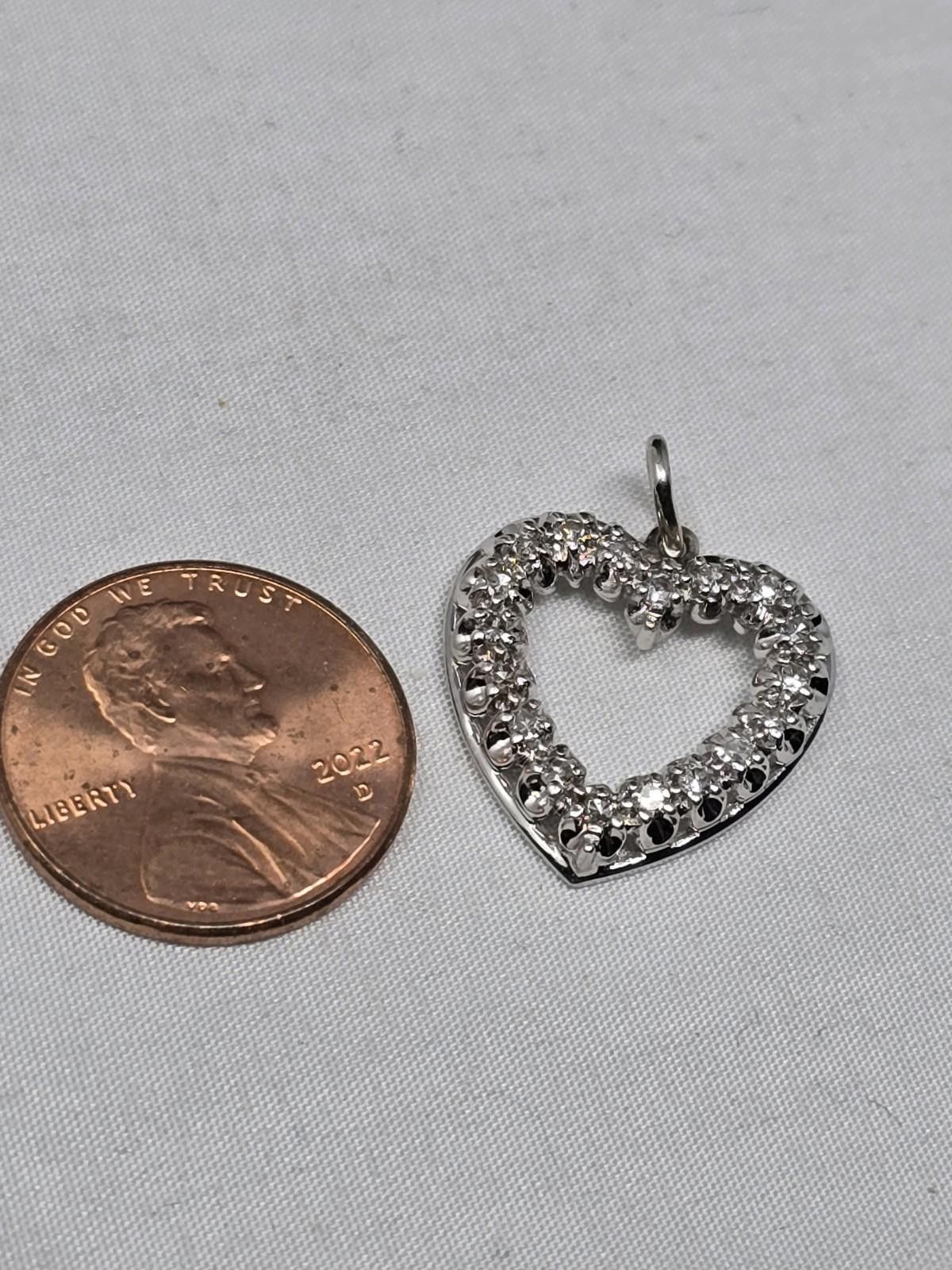 The Unbranded Brand 14k White Gold Diamond Open Heart Pendant 18 Stone Size ONE SIZE - 6 Thumbnail