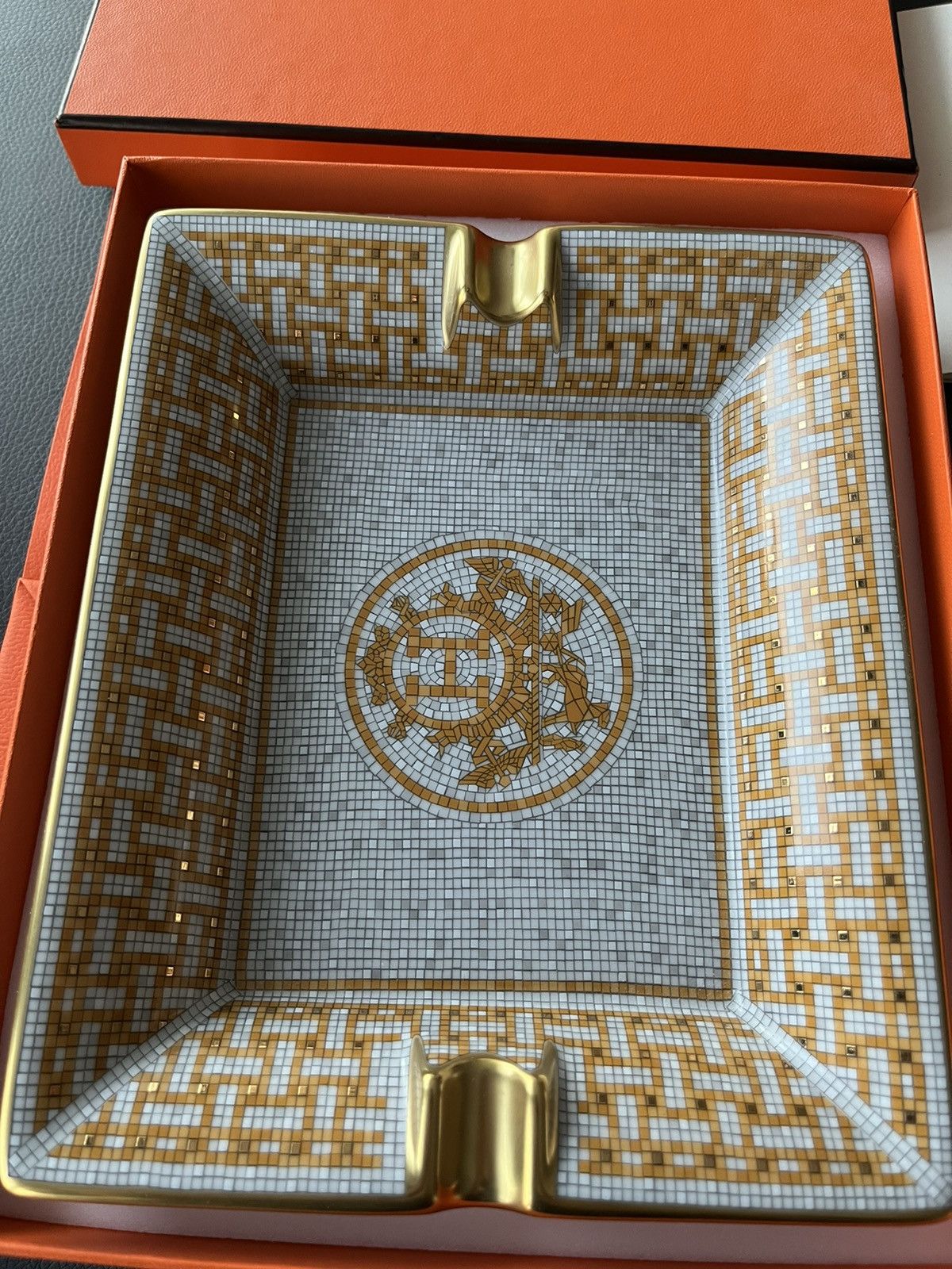 Hermes Rare Brand New Hermes H Logo Mosaique Au 24 Gold Ashtray Size ONE SIZE - 8 Thumbnail