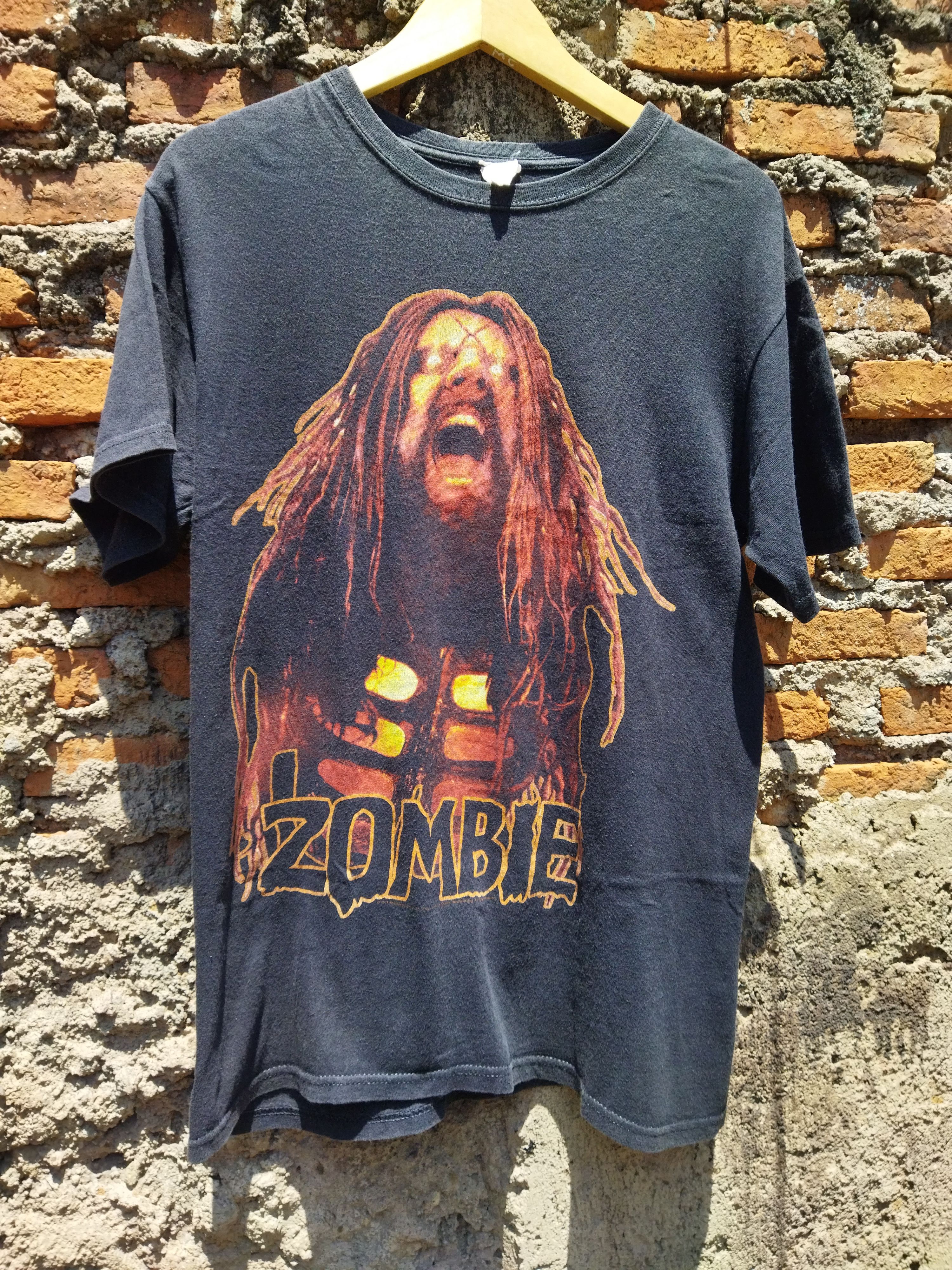 Band Tees ROB ZOMBIE hell on earth tour 2011 Size US M / EU 48-50 / 2 - 1 Thumbnail