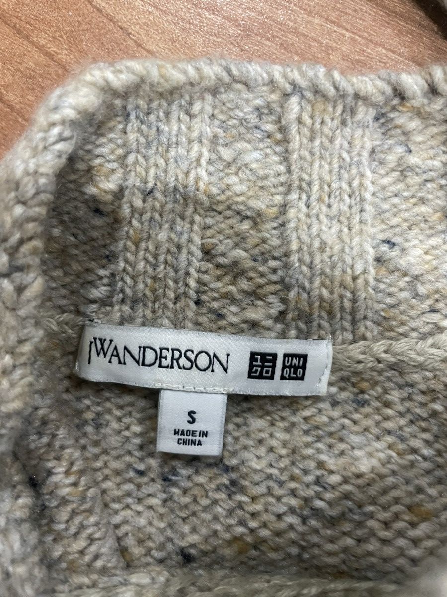 JW Anderson × Uniqlo J.W.Anderson X Uniqlo Sweatshirt Size S / US 4 / IT 40 - 4 Thumbnail