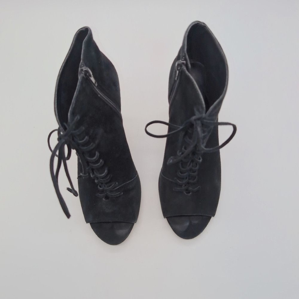 Lord & Taylor Lord & Taylor sz 8 Elegant Black Lace-Up Ankle Boots Fander Size US 8 / IT 38 - 3 Thumbnail