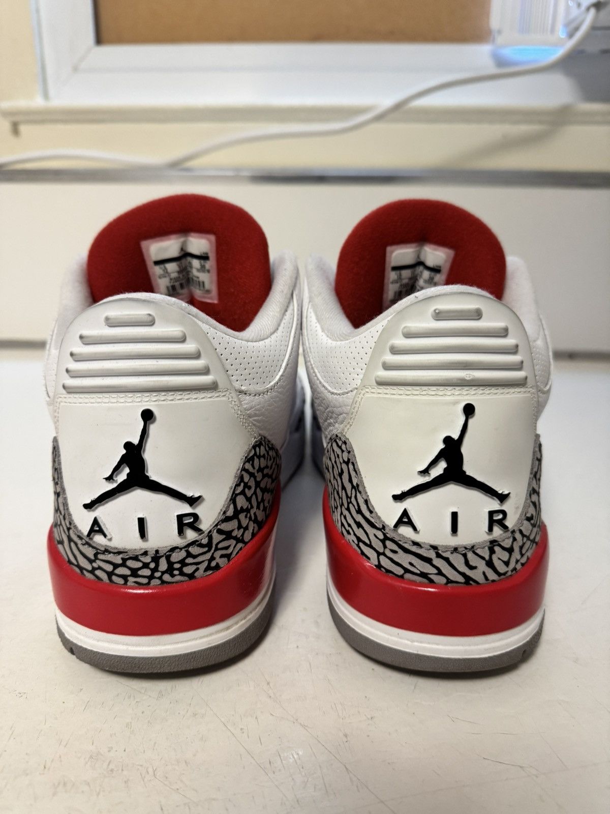 Jordan Brand Air Jordan 3 Fire Red 2022 Size 12 Size US 12 / EU 45 - 3 Thumbnail