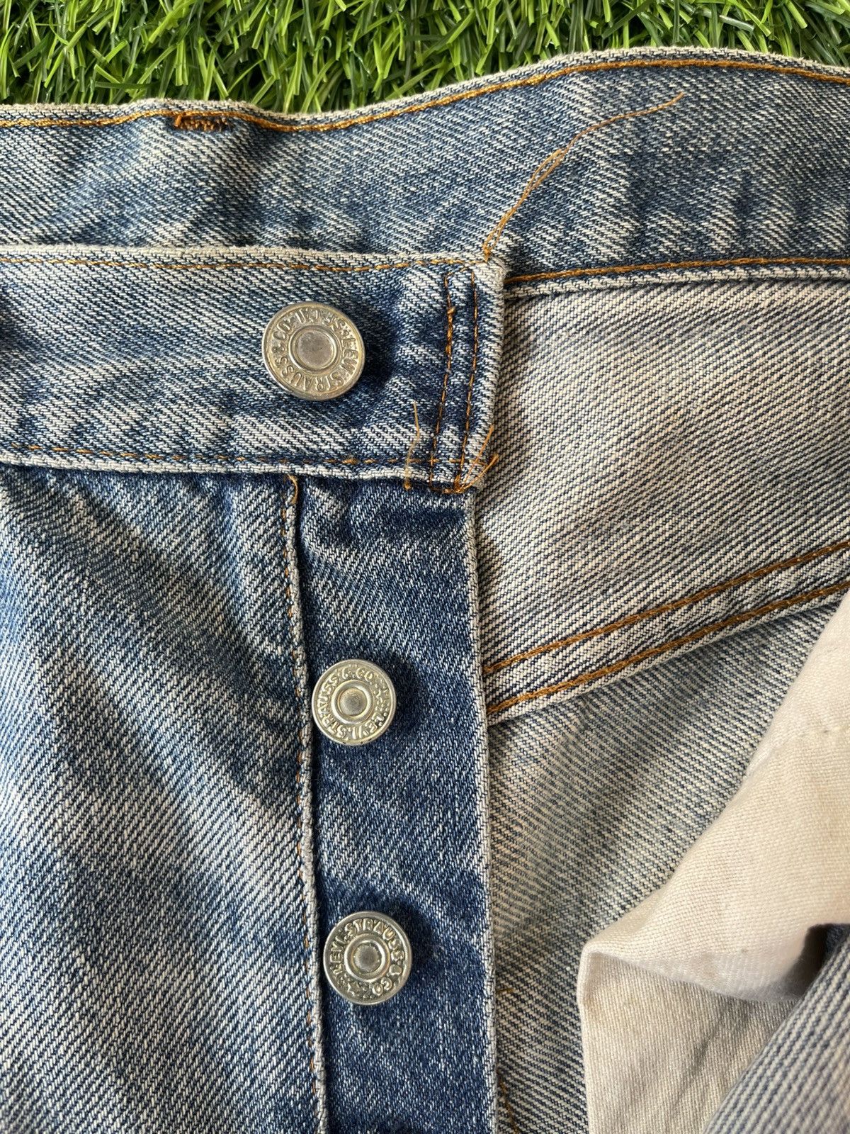 Levi's Vintage 80s🔥Levi’s 501🔥Rindem Hidden Rivets Selvedge Denim Size US 33 - 22 Thumbnail