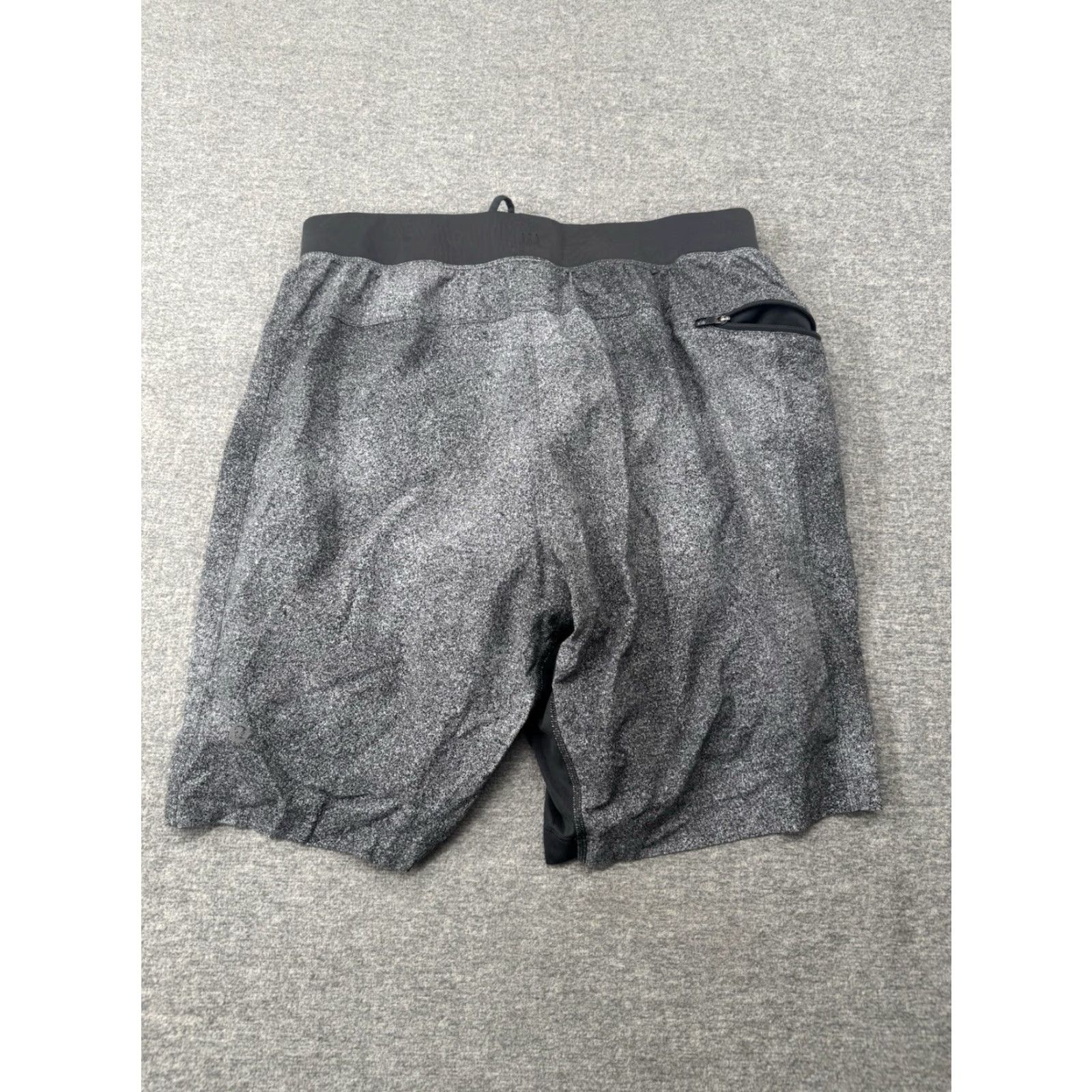 Lululemon Lululemon T.H.E. Short Men’s L 8” Gray Black Athletic Gym Shorts | Cross Training | Running & Jogging | Regular Size Size US 33 - 7 Thumbnail