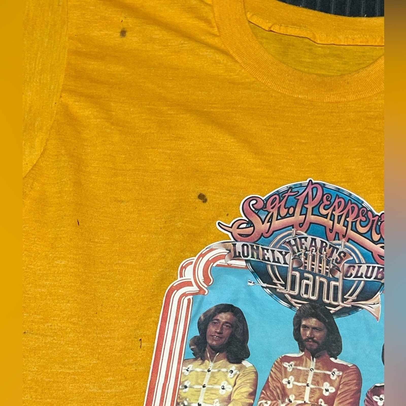 Band Tees VTG 70s BEE GEES Sgt. Peppers Lonely Hearts Club Band Shirt Size US M / EU 48-50 / 2 - 4 Thumbnail